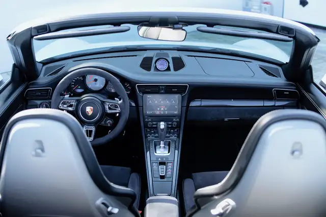 Porsche 991 911 Carrera 4 GTS Cabriolet | APPROVED Ansicht 15