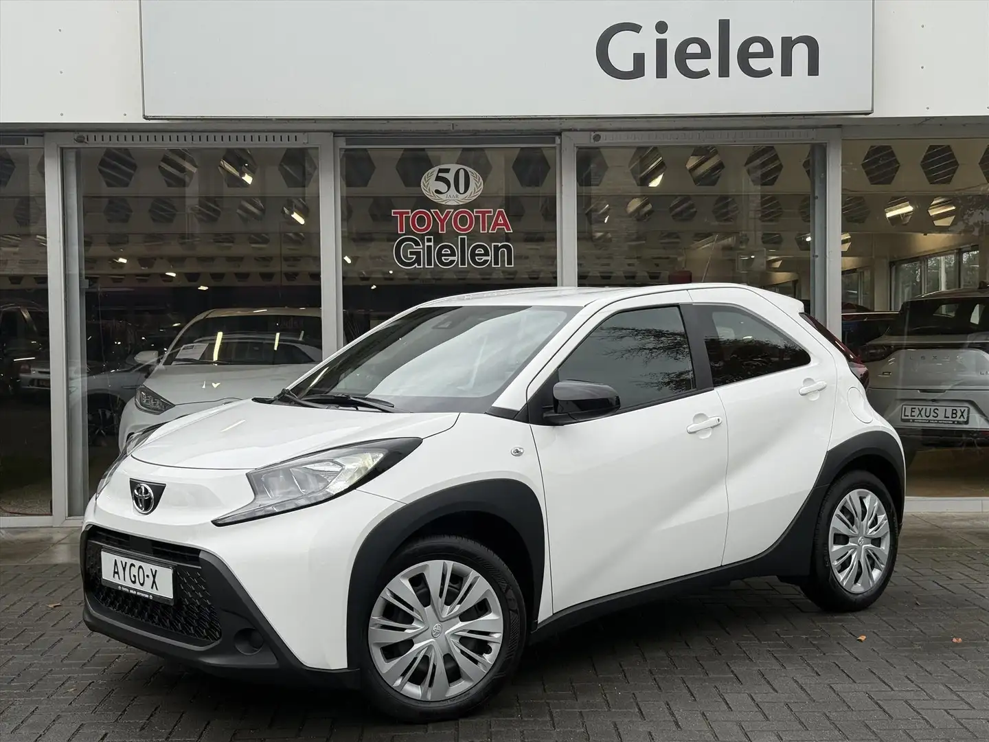Toyota Aygo X 1.0 VVT-i MT Play | Eerste eigenaar, Apple CarPlay Weiß - 1