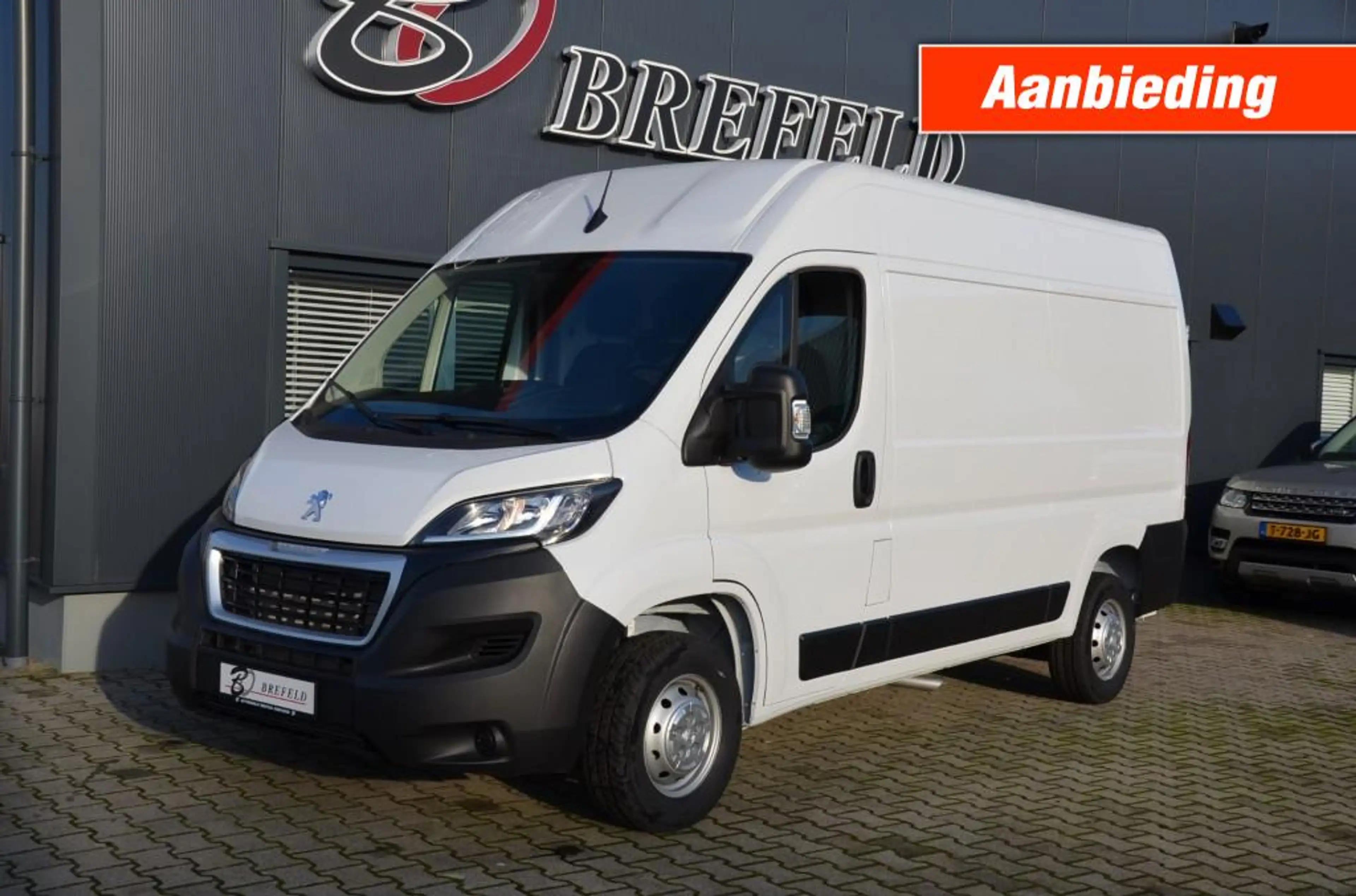 Peugeot Boxer 2.2 Blue HDI L2H2  120PK NIEUW **** De Laatste****