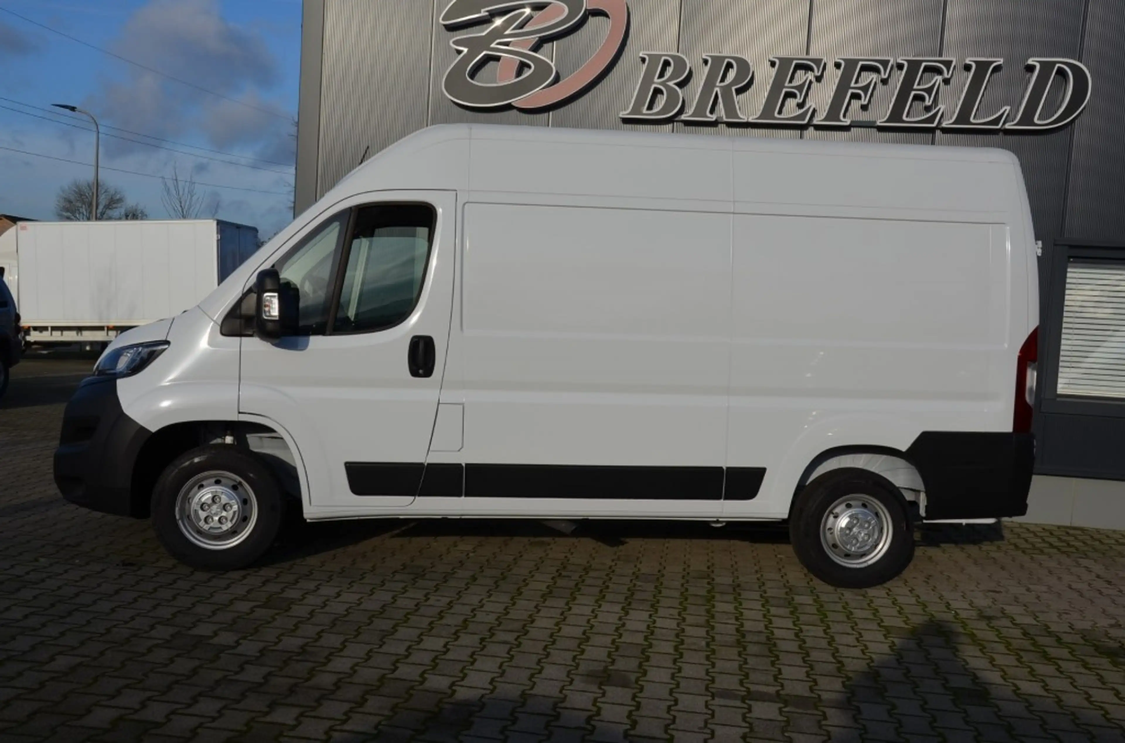 Peugeot Boxer 2.2 Blue HDI L2H2  120PK NIEUW **** De Laatste**** — photo 4
