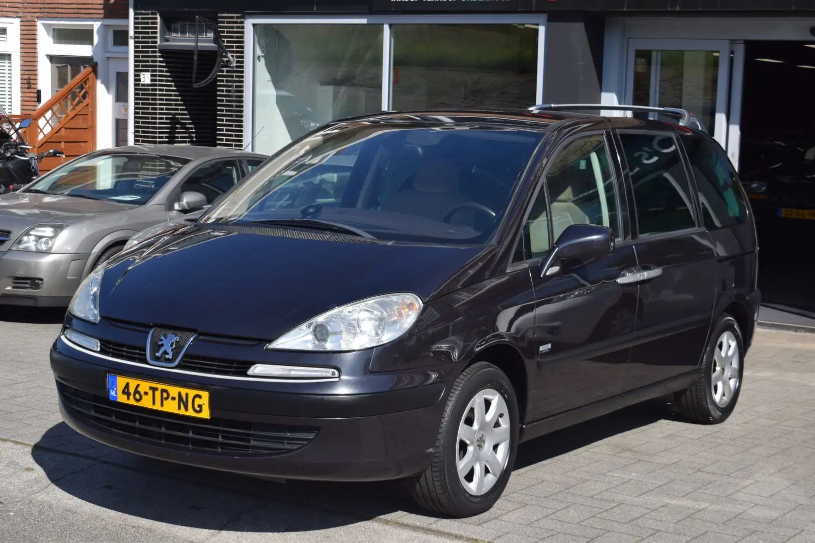 Peugeot 807 2.0 Navteq Automaat NAP PDC 7Persoons Grau - 2