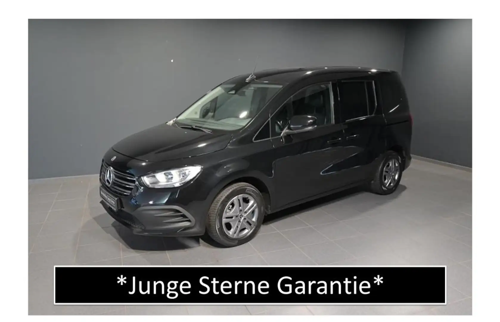Mercedes-Benz T-Class T 180 STYLE KlimaA SHZ KAM SpurH Zwart - 1