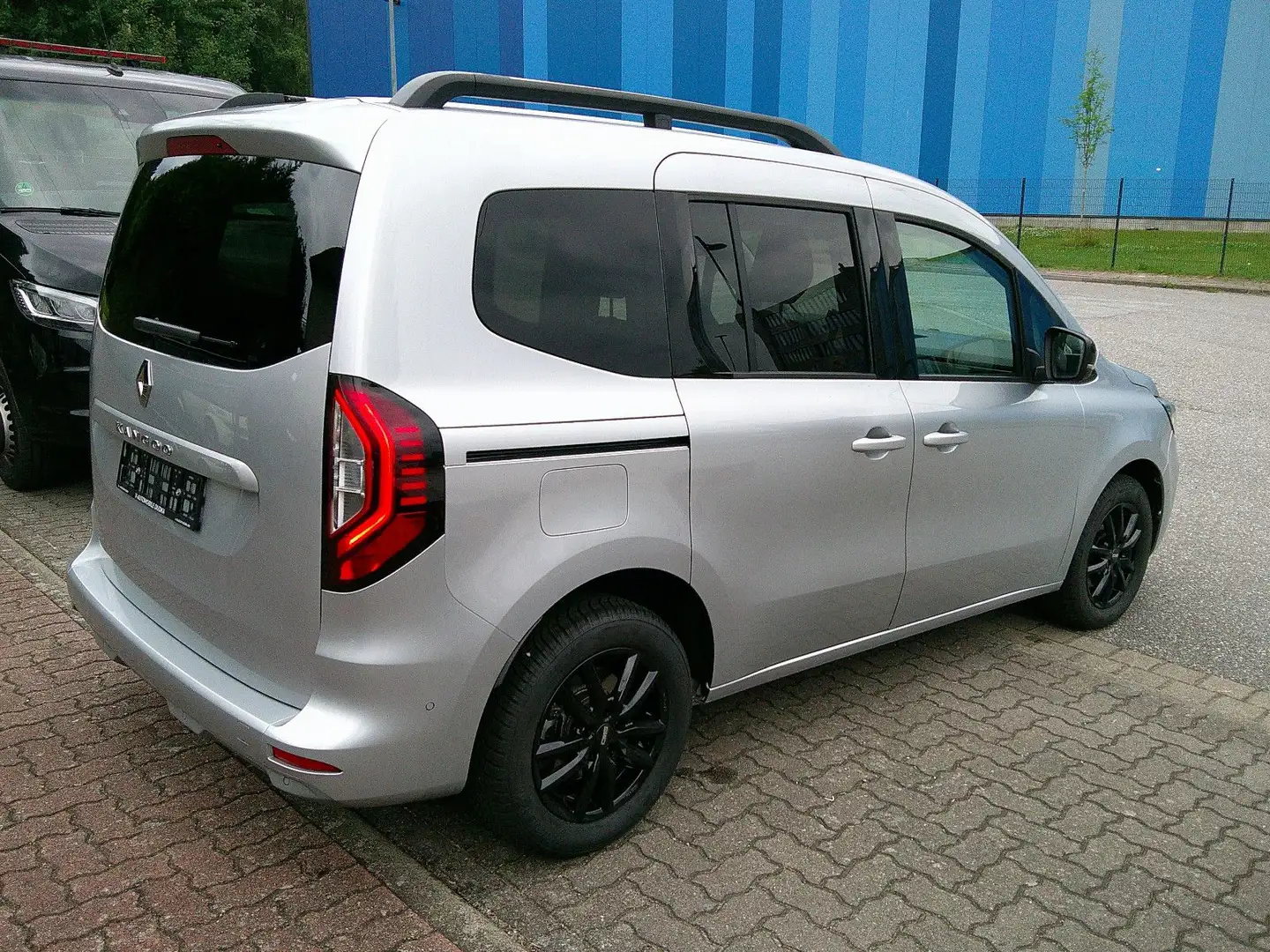 Renault Kangoo III EDC Techno 130 TCe Automatik Plateado - 2