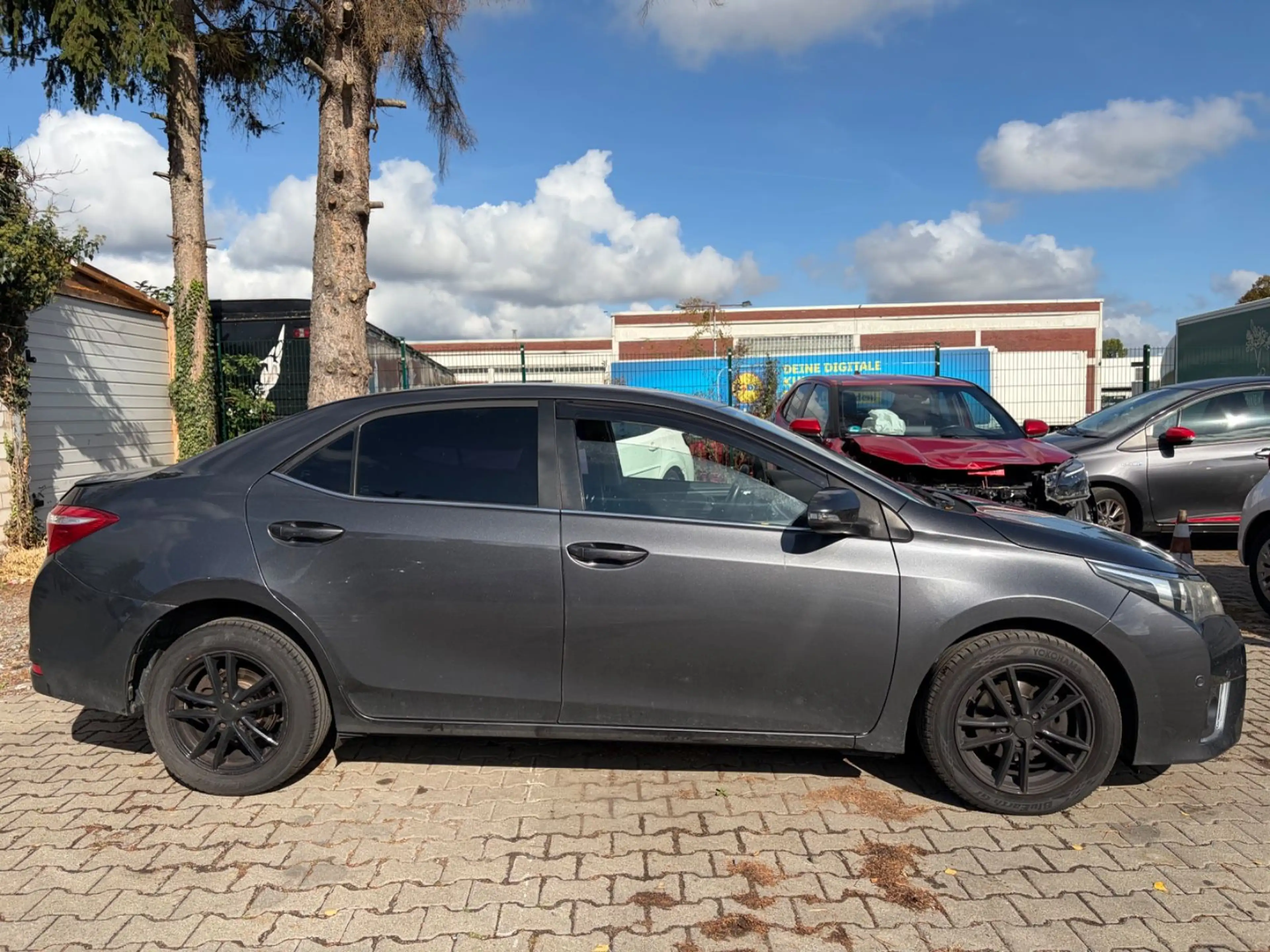 Toyota Corolla 1,6-l-Valvematic Multidrive S Life Plus — photo 15