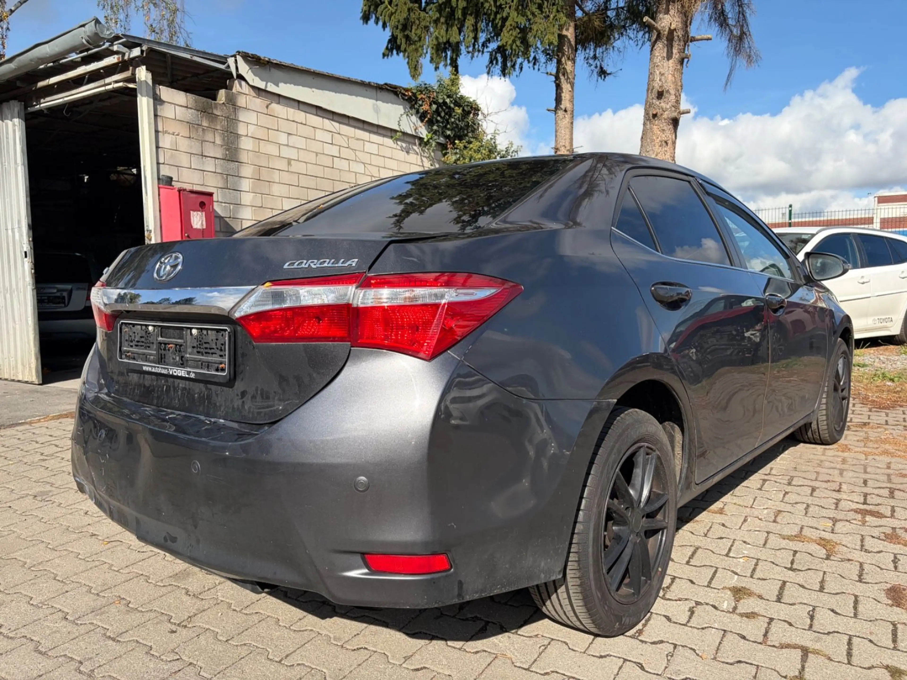 Toyota Corolla 1,6-l-Valvematic Multidrive S Life Plus — photo 13