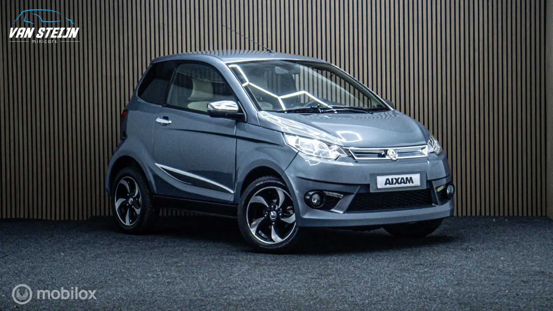 Aixam City Brommobiel Premium | 19dkm Grau - 1