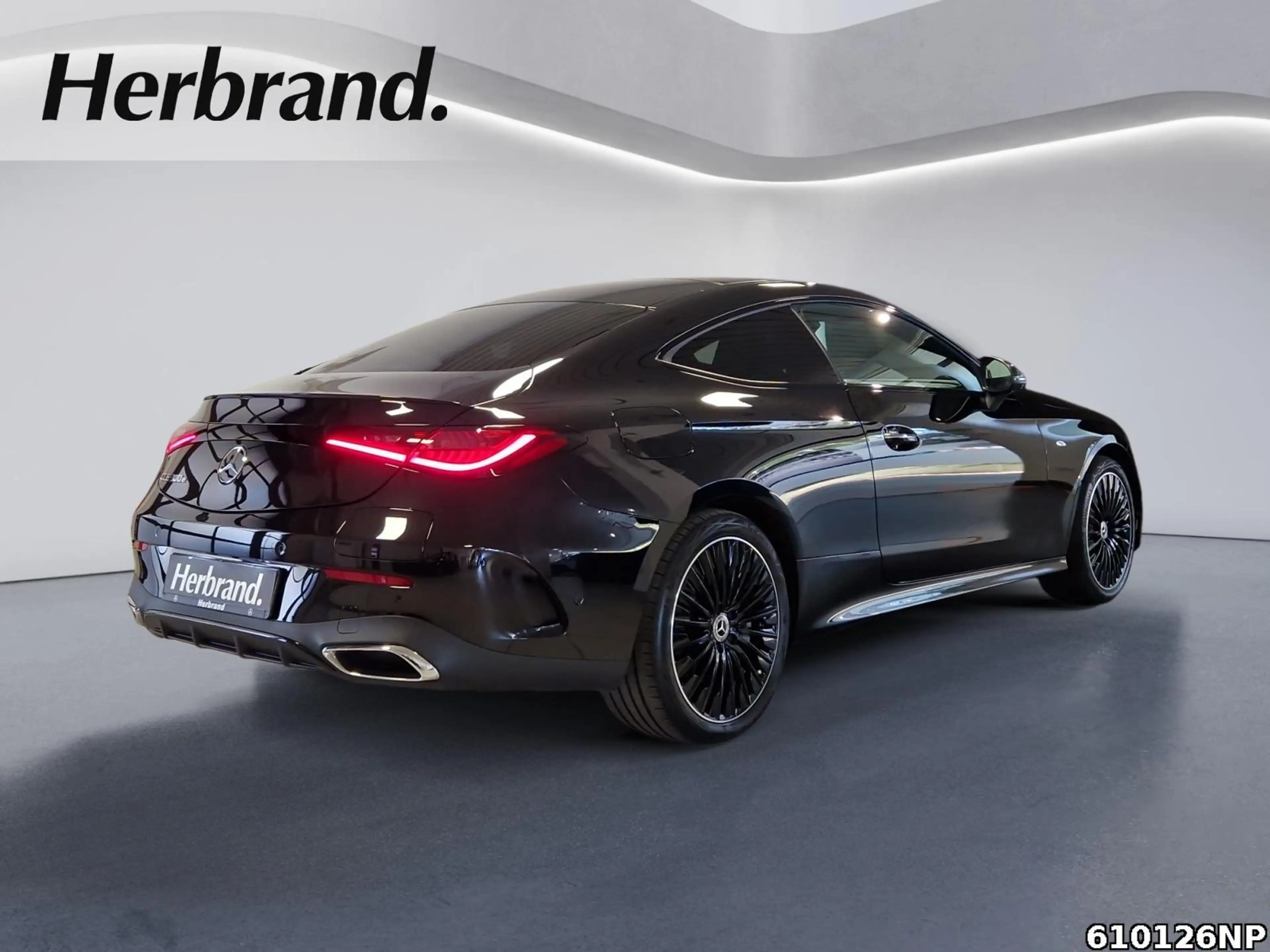 Mercedes-Benz CLE 300 e mit EQ Hybrid AMG Pano 360° Burmester — photo 3