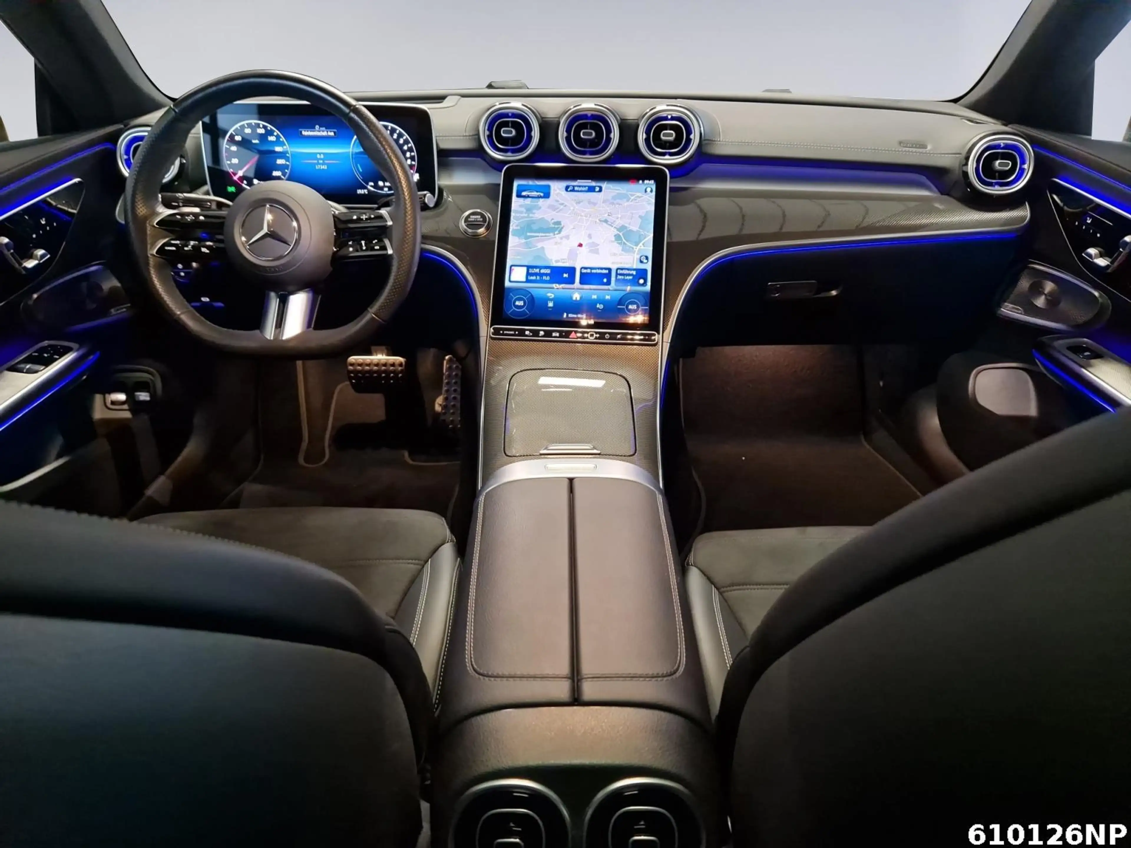 Mercedes-Benz CLE 300 e mit EQ Hybrid AMG Pano 360° Burmester — photo 8
