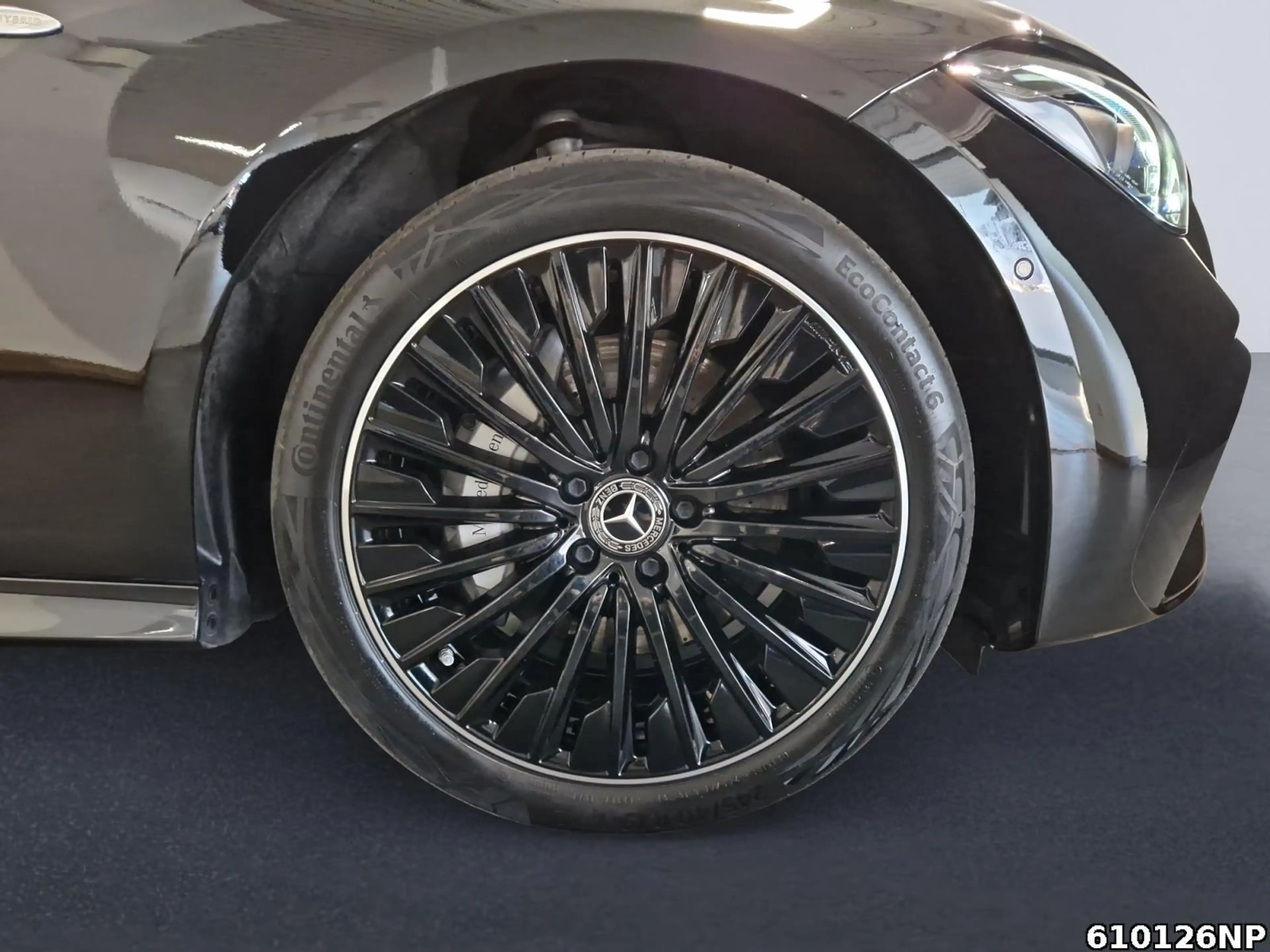Mercedes-Benz CLE 300 e mit EQ Hybrid AMG Pano 360° Burmester — photo 5