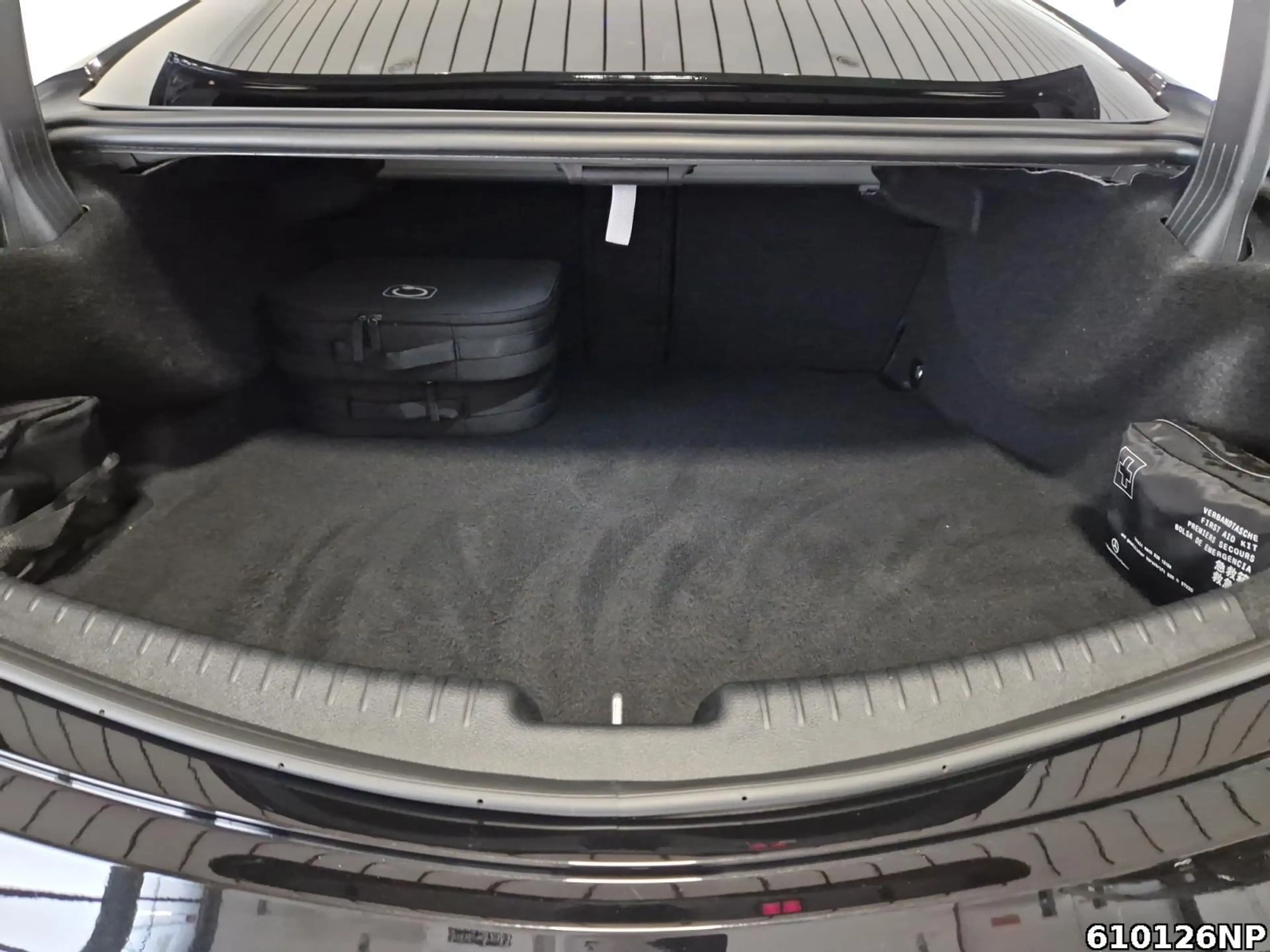 Mercedes-Benz CLE 300 e mit EQ Hybrid AMG Pano 360° Burmester — photo 6