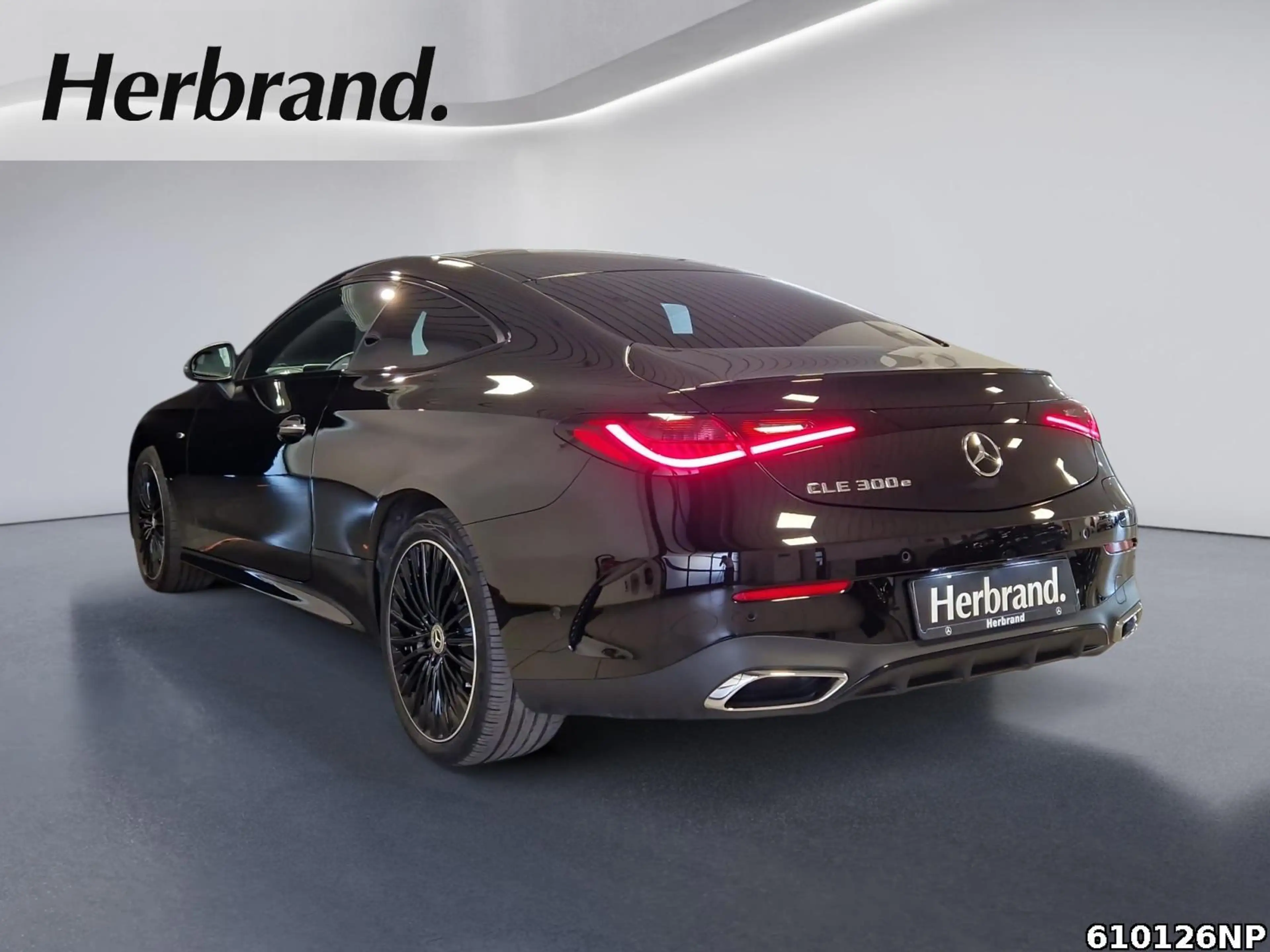 Mercedes-Benz CLE 300 e mit EQ Hybrid AMG Pano 360° Burmester — photo 4
