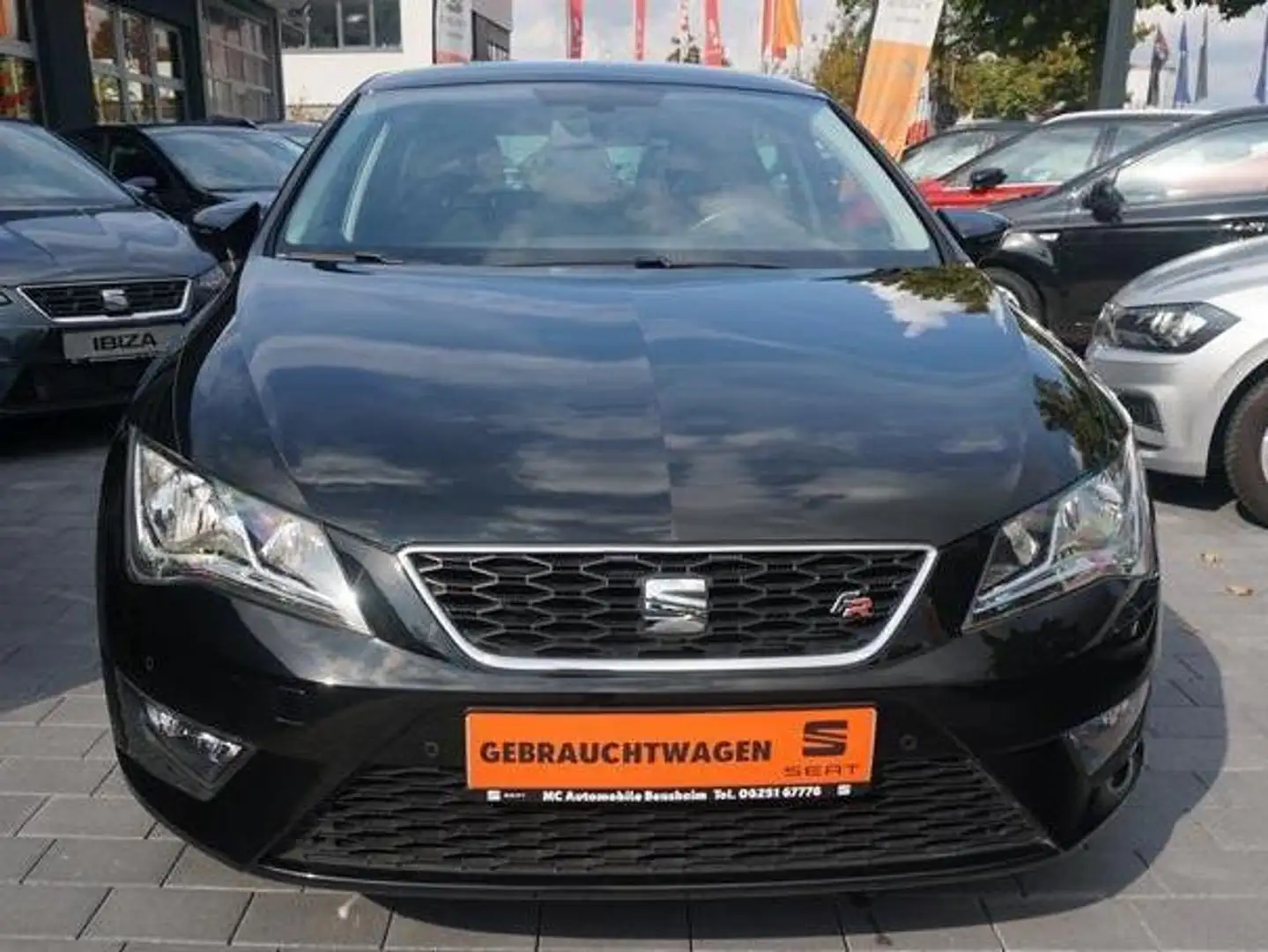 SEAT Leon FR Navi Schwarz - 2