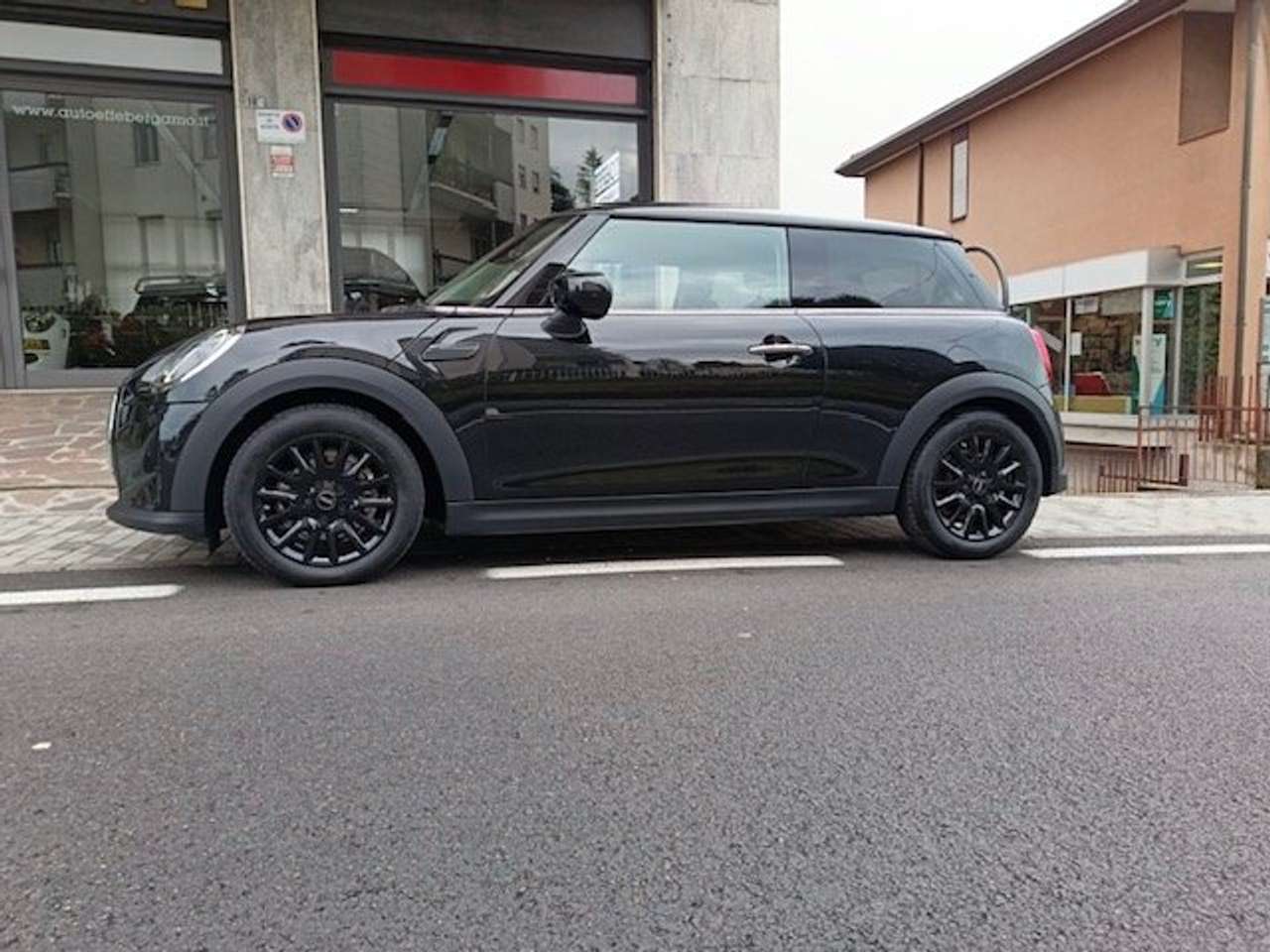 MINI Cooper 1.5 136CV AUTO*6.400 KM* NAVI, LED, UNICOPROP.