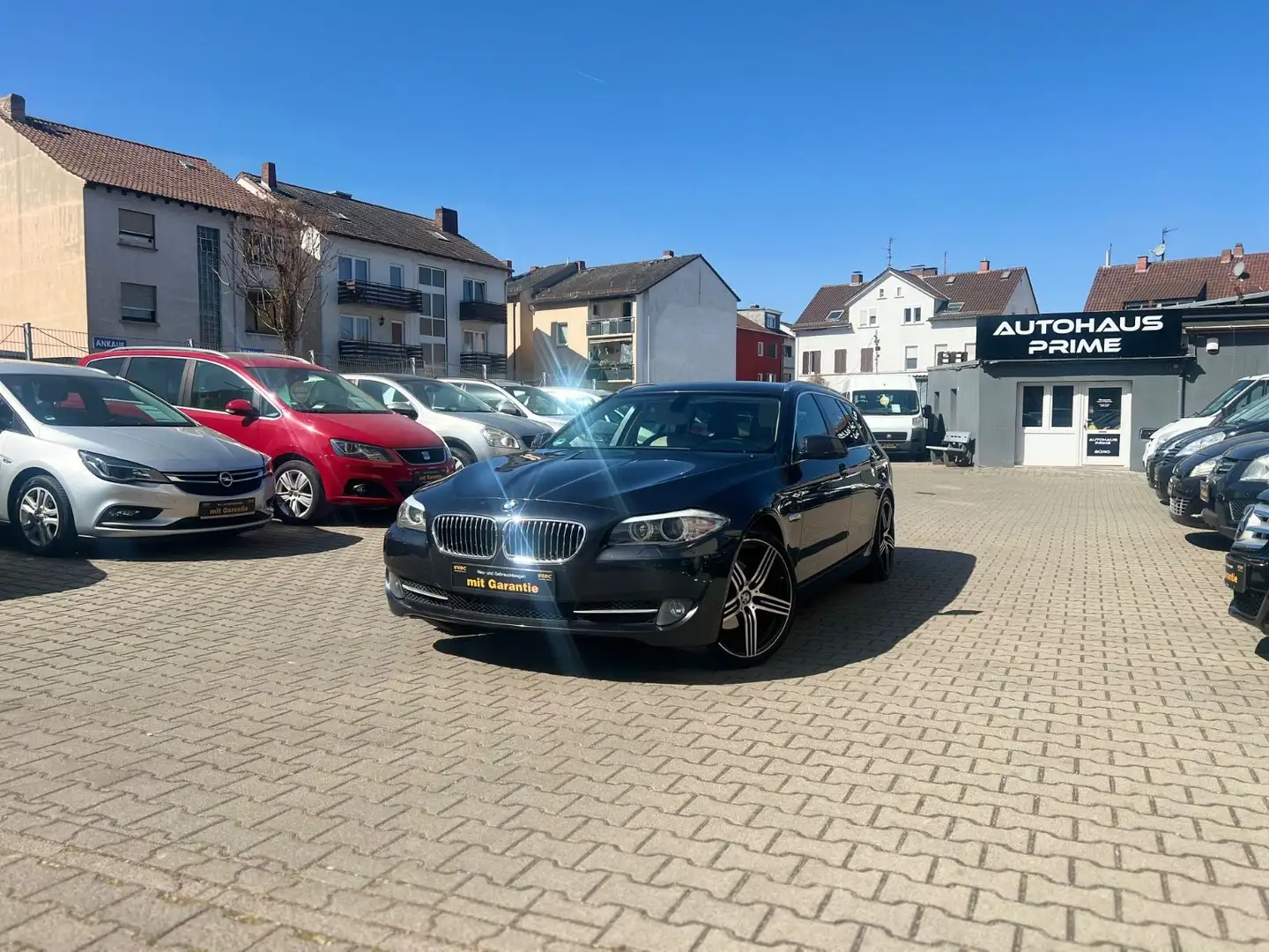 BMW 520 d Touring+AUTOMATIK+NAVI+LEDER+LÜCKENLOS SH+ Grau - 2