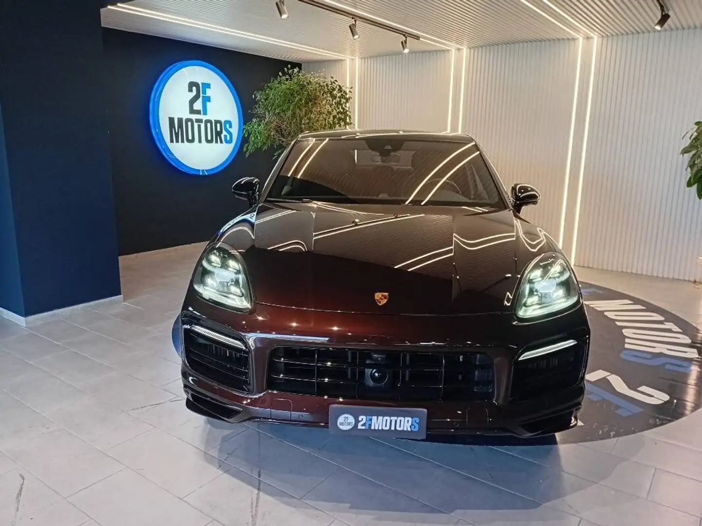 Porsche Cayenne 3.0 5p.ti tiptronic Braun - 2