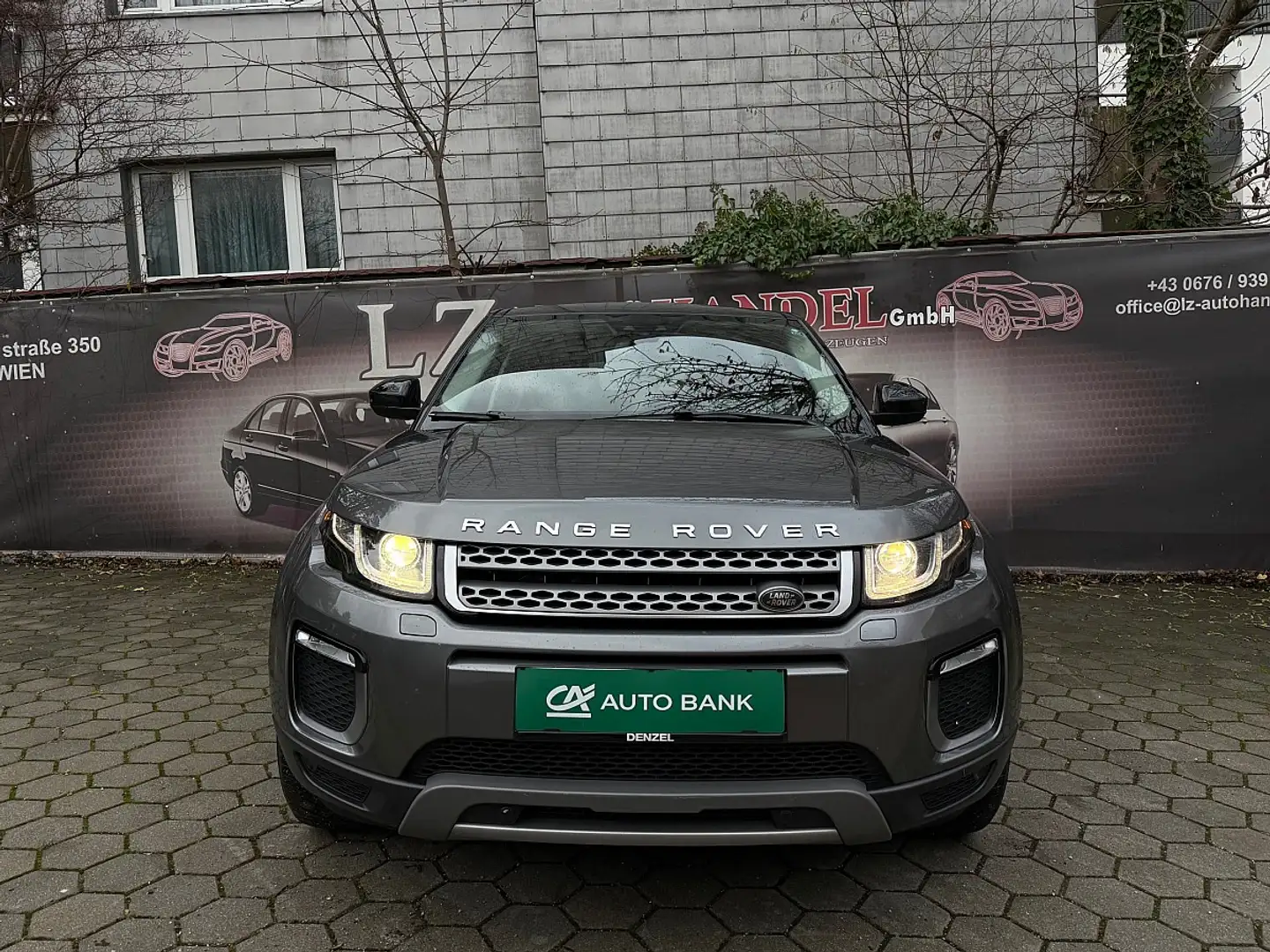Land Rover Range Rover Evoque SE 2,0 TD4 e-Capability Grau - 2