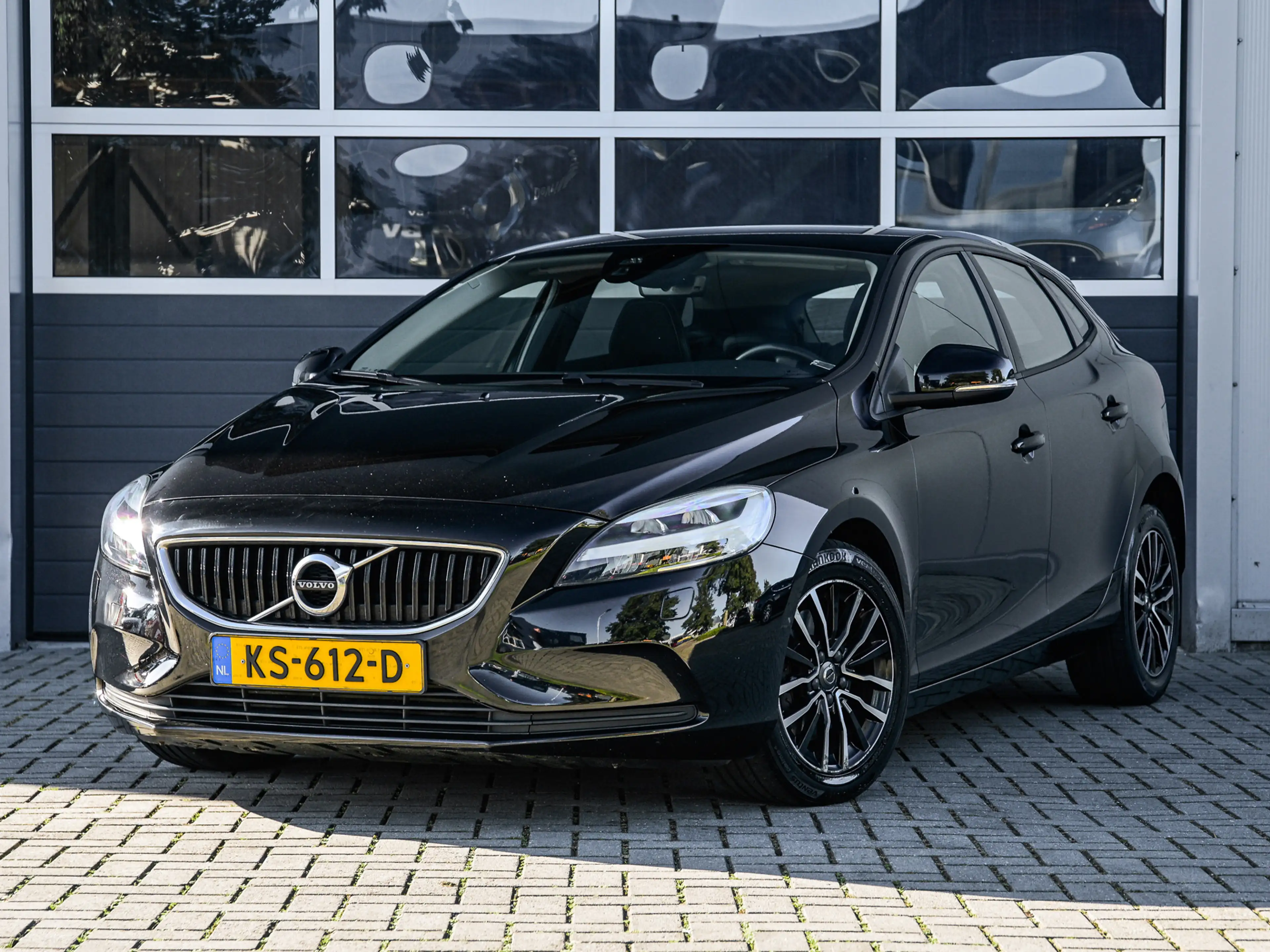 Volvo V40 2.0 T2 Nordic+ | Full LED | Navi | Stoelverwarming