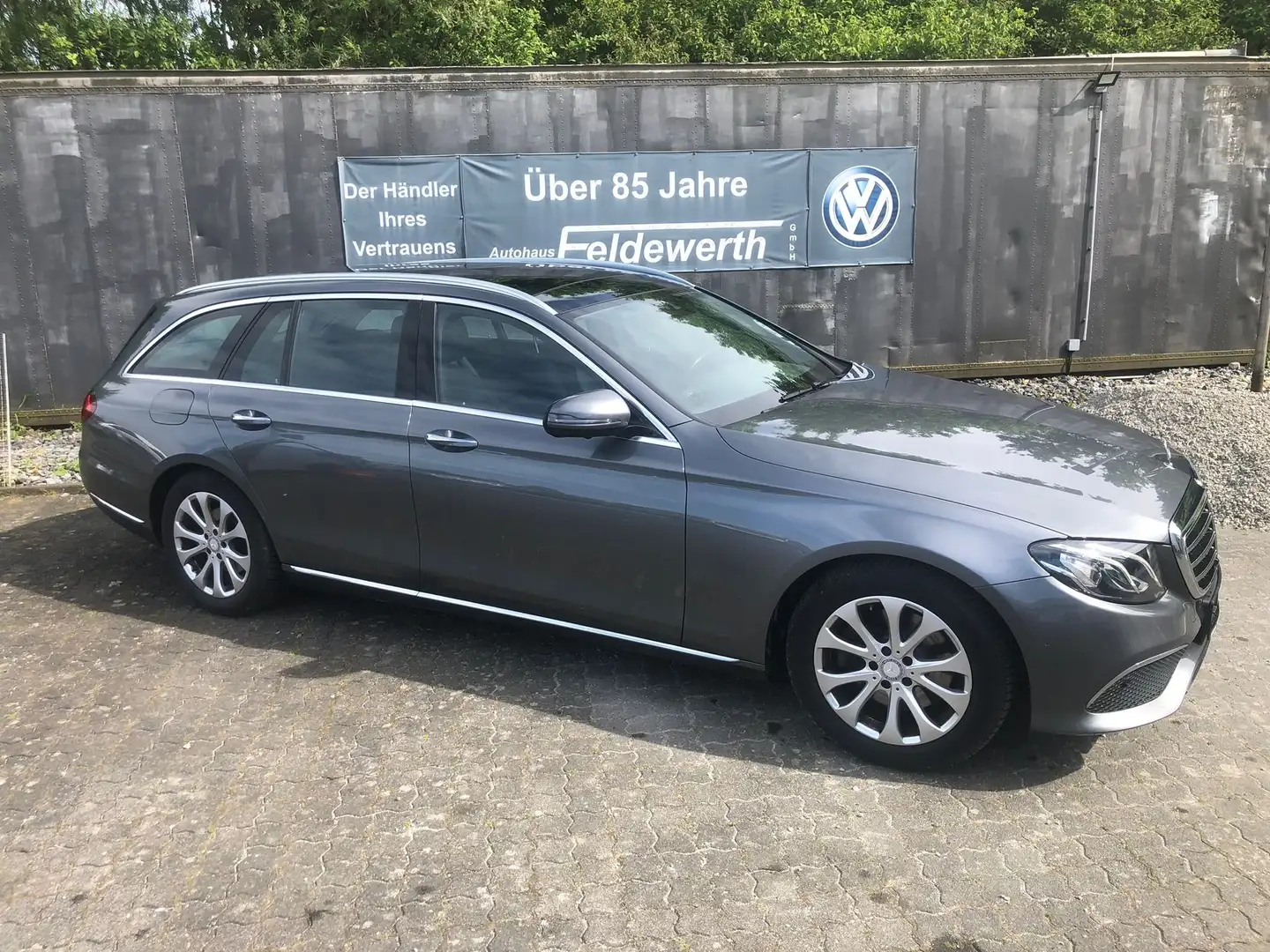Mercedes-Benz E 250 E 250 (213.245) Grau - 2