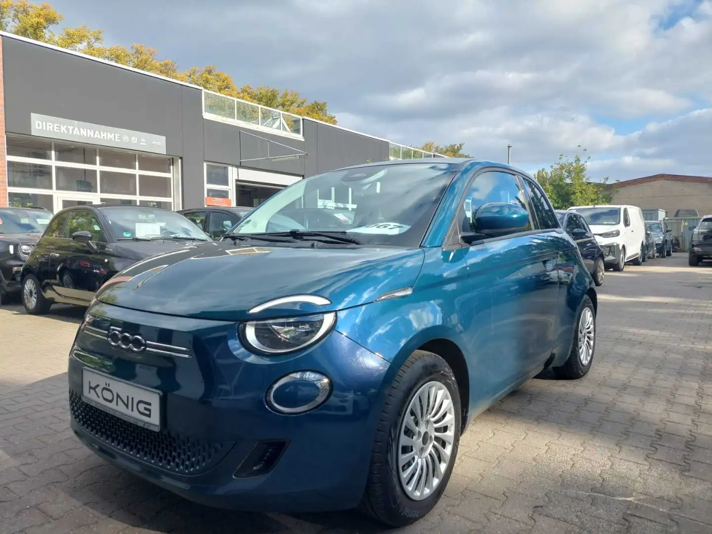 Fiat 500e Elektro 42 kWh Klimaautomatik Navi DAB Blau - 1