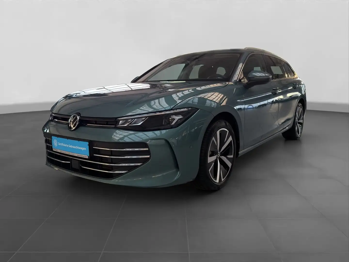 Volkswagen Passat Variant 2.0 TDI DSG BUSINESS PANO LM18 ST Grün - 2