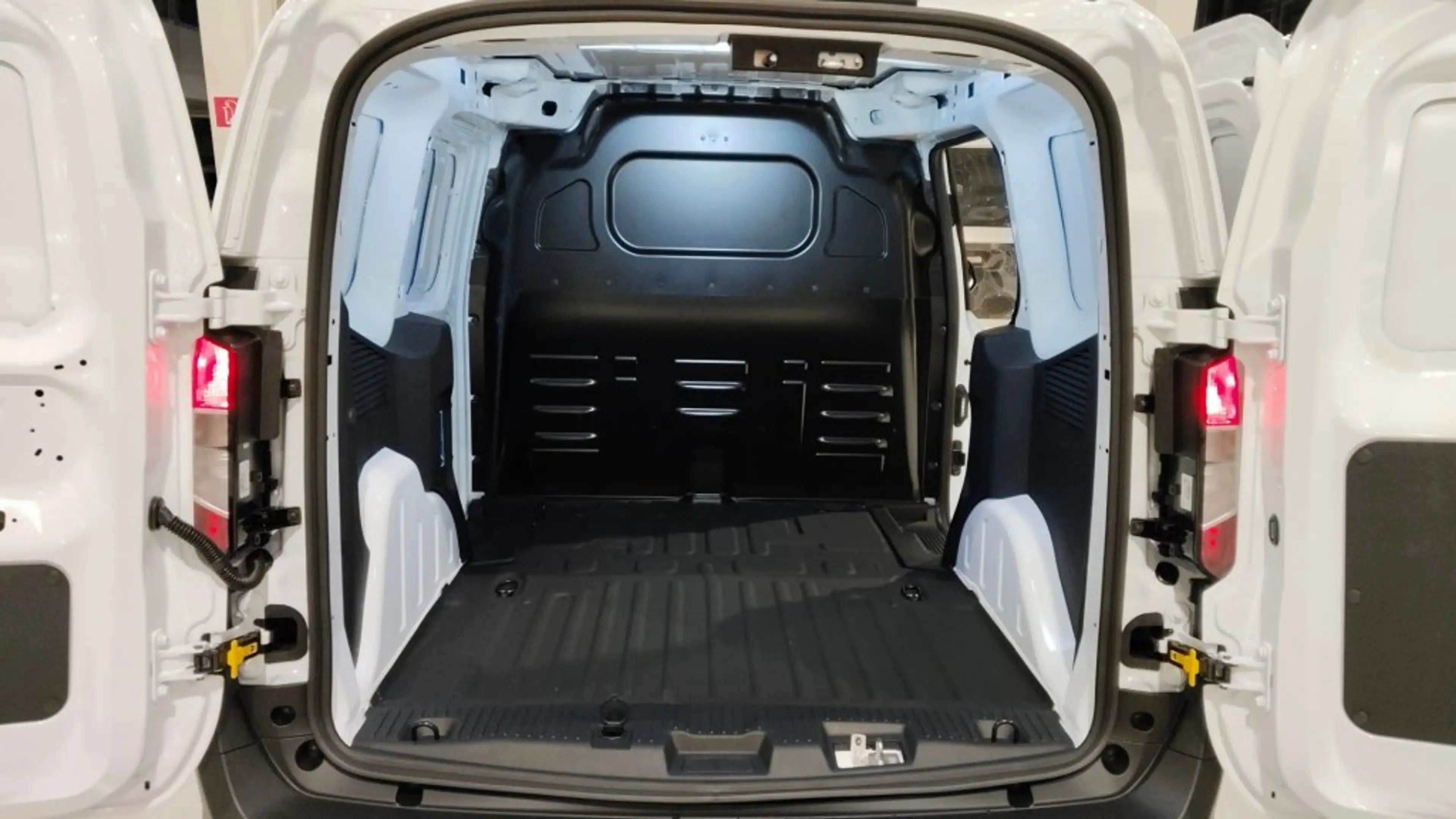 Ford Transit Courier Trend Kastenwagen 1.0Ecoboost — photo 7