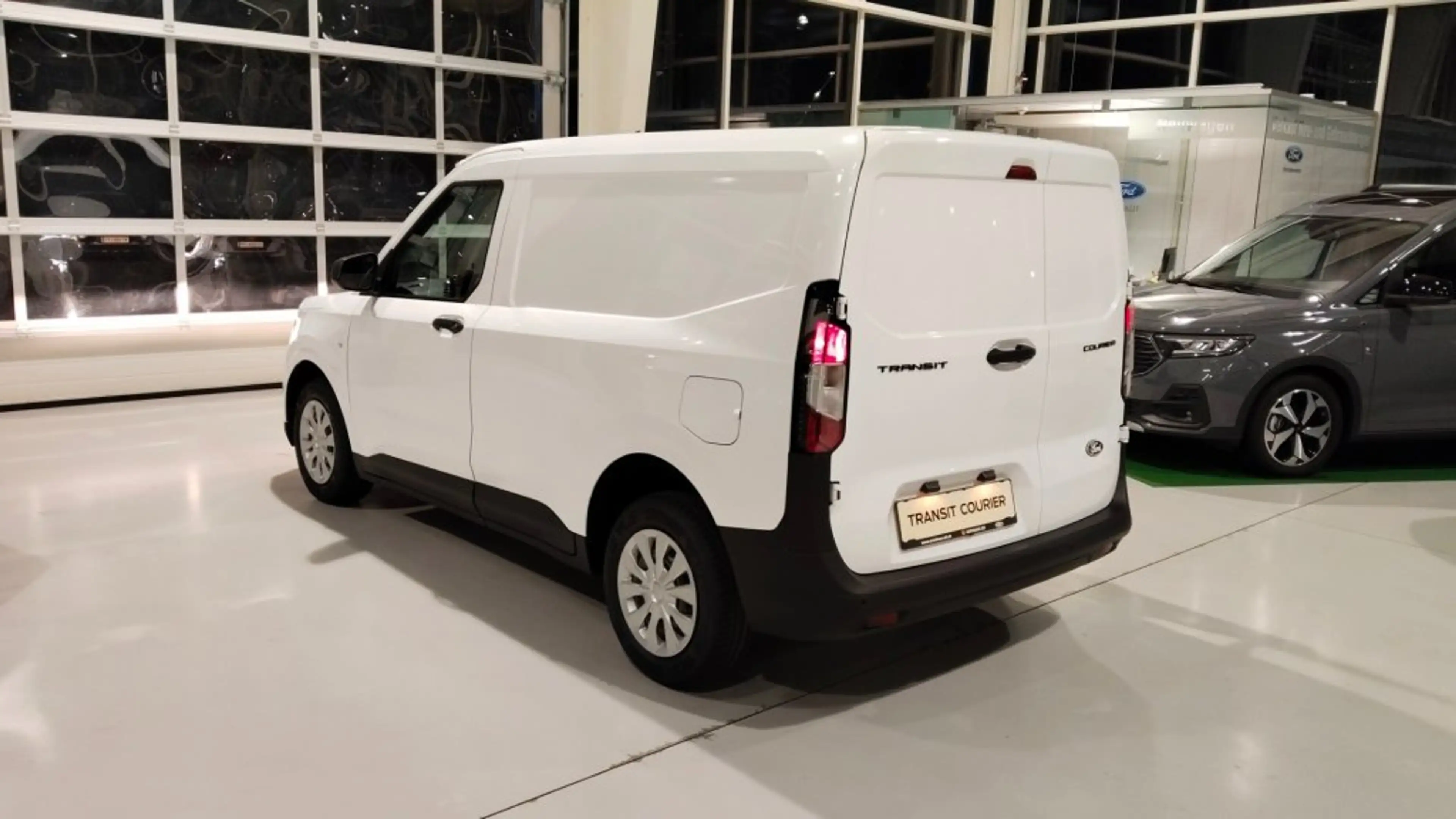 Ford Transit Courier Trend Kastenwagen 1.0Ecoboost — photo 5