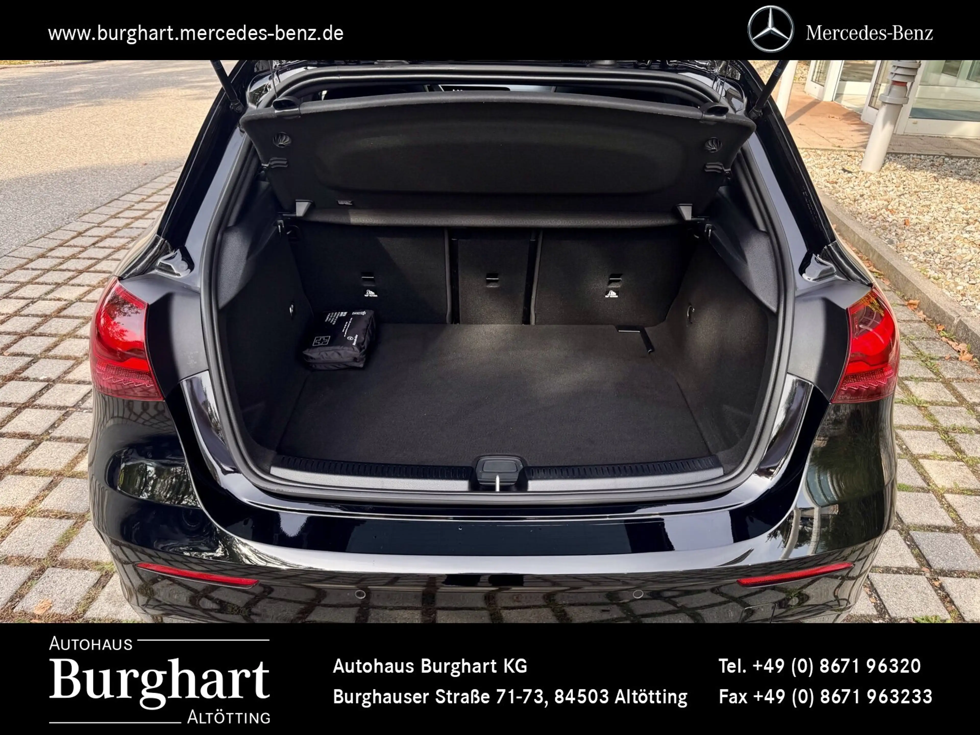 Mercedes-Benz A 35 AMG Mercedes-AMG A 35 4M NightII/PanoDach/Multibeam — photo 6