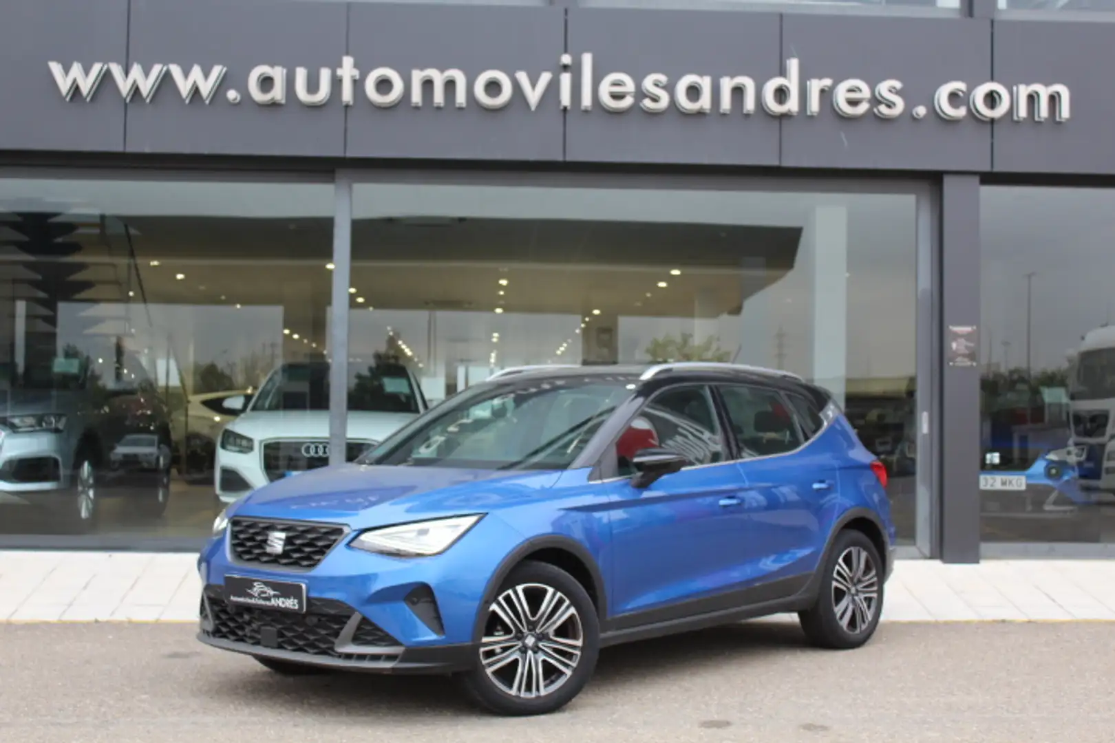 SEAT Arona 1.0 TSI S&S FR XM 115 Bleu - 1