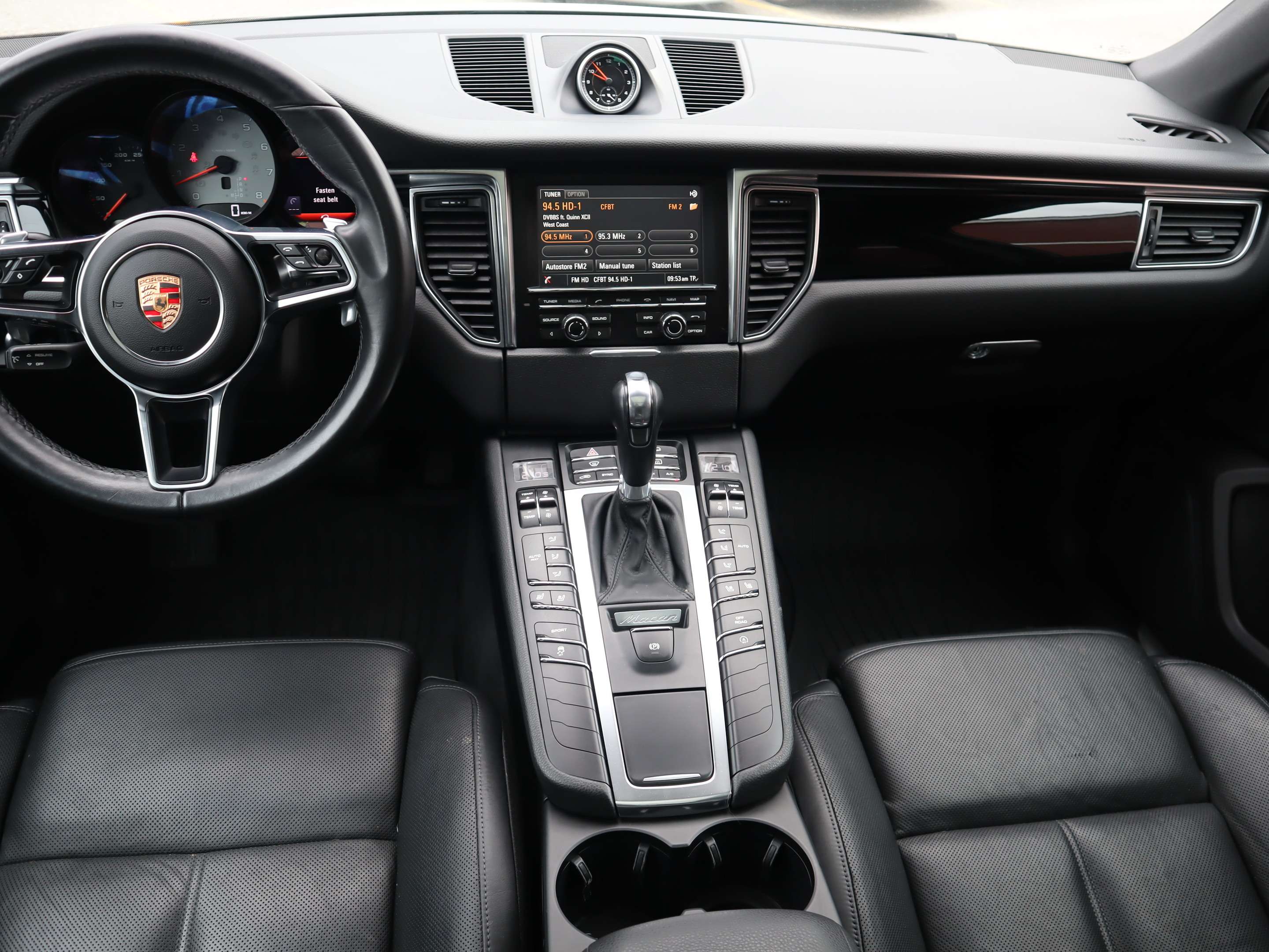 2015 Porsche Macan S thumb 16