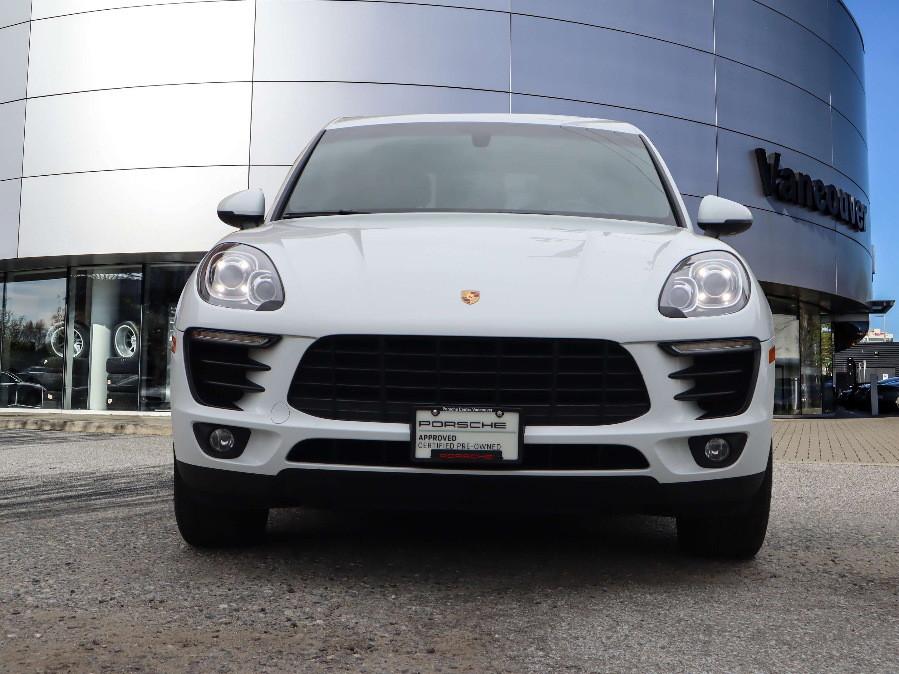 2015 Porsche Macan S thumb 8