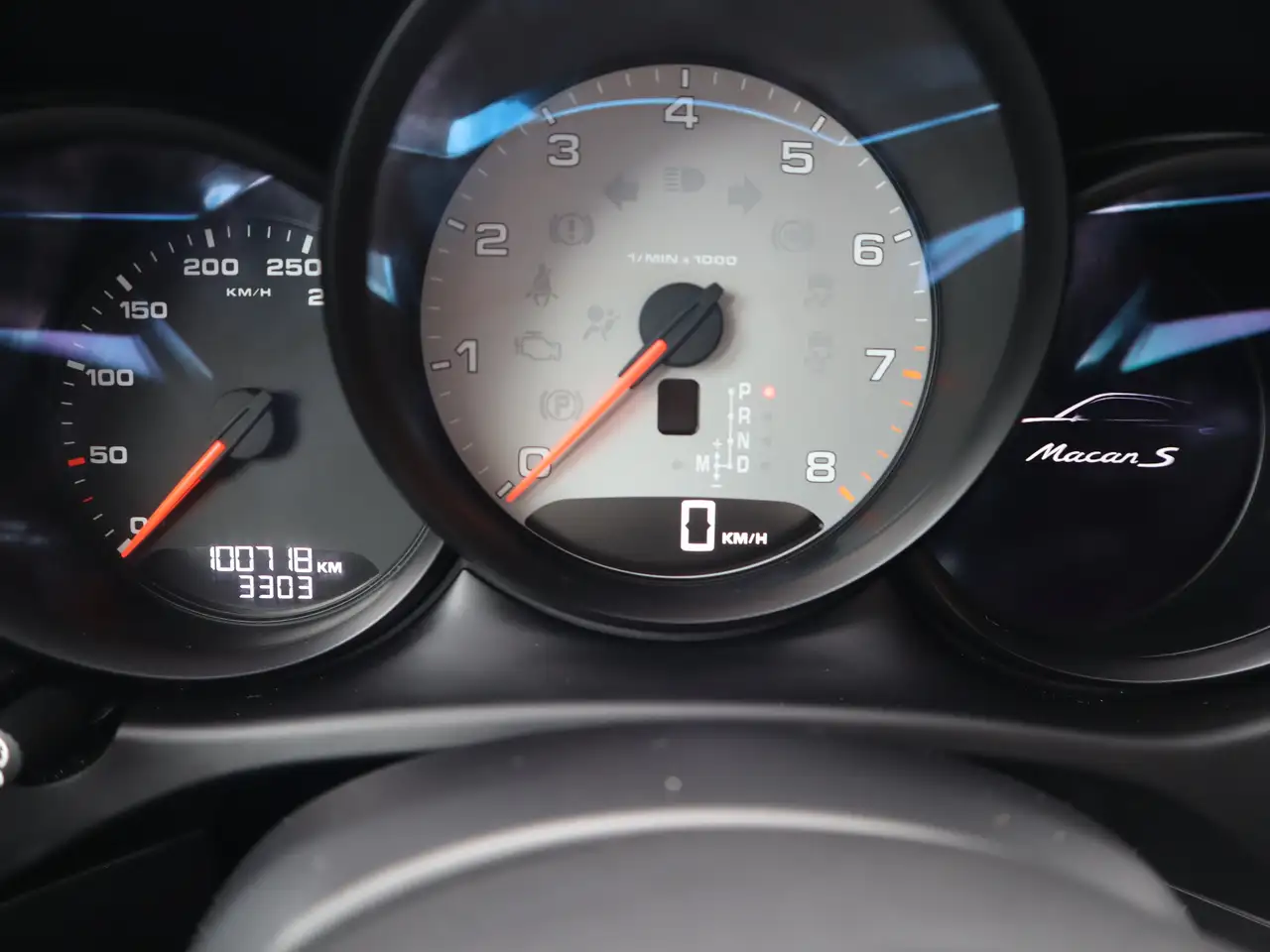 Porsche Macan снимка Porsche Macan