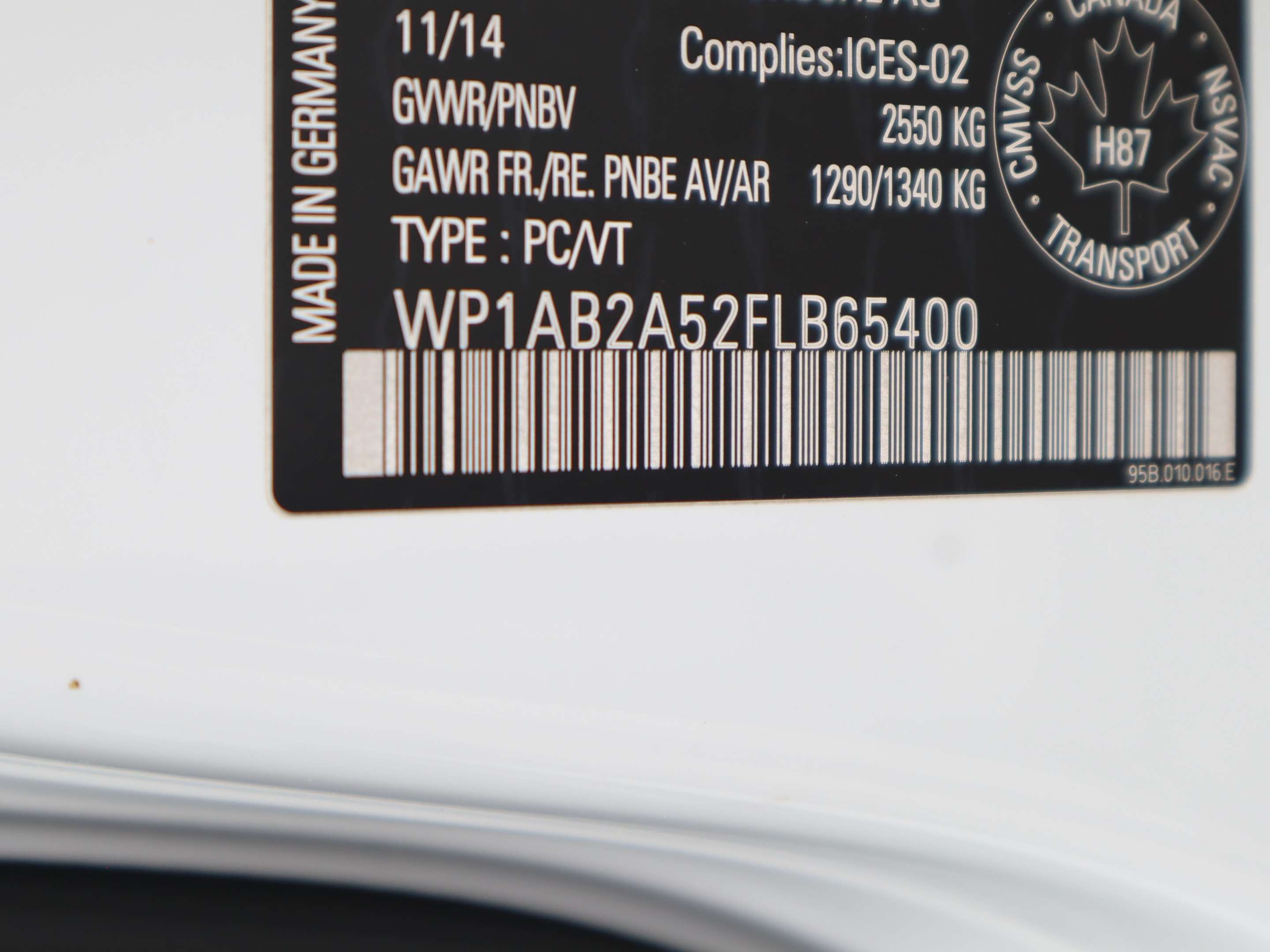 2015 Porsche Macan S thumb 35