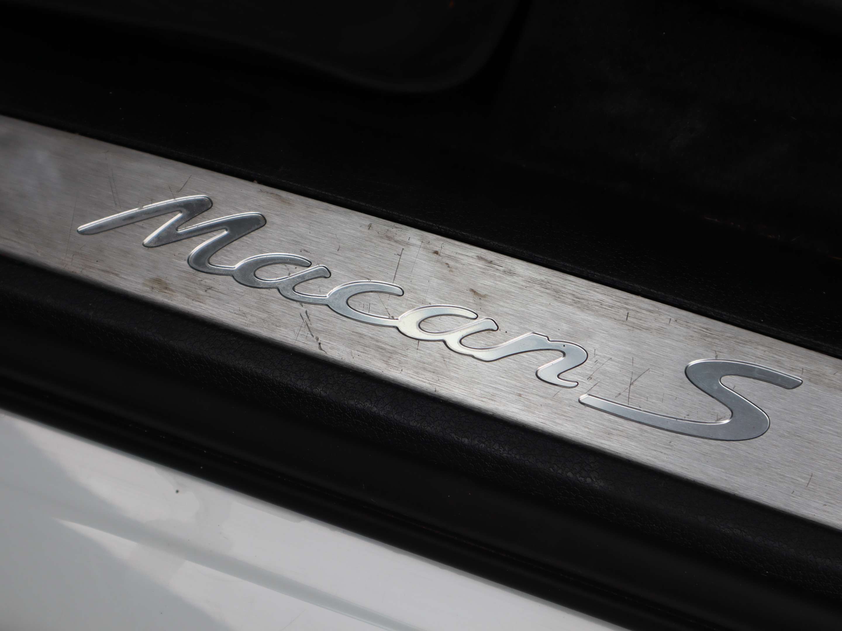 2015 Porsche Macan S thumb 22
