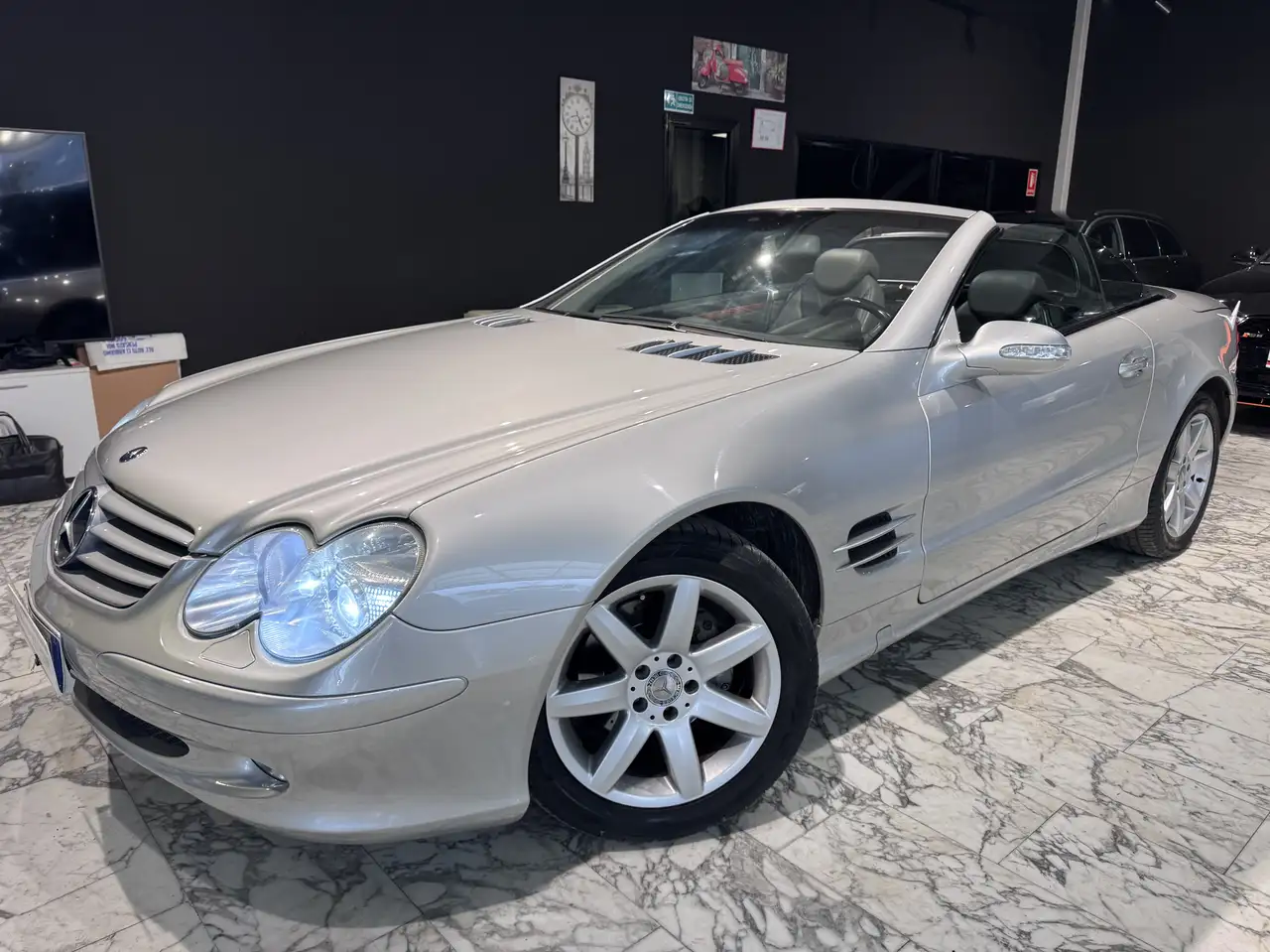 Mercedes-Benz SL-Class SL 350 2004