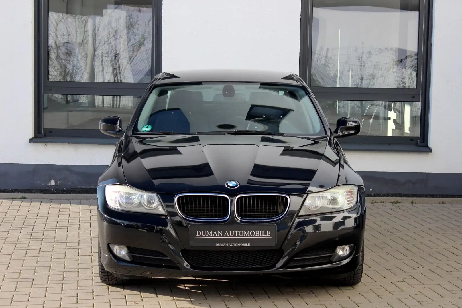 BMW 316 d Edition Lifestyle S-Heizung Klima TÜV 04/27 Schwarz - 2