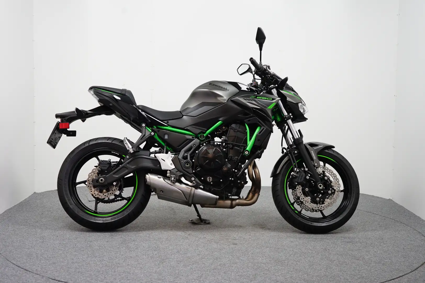 Kawasaki Z 650 ABS Groen - 1