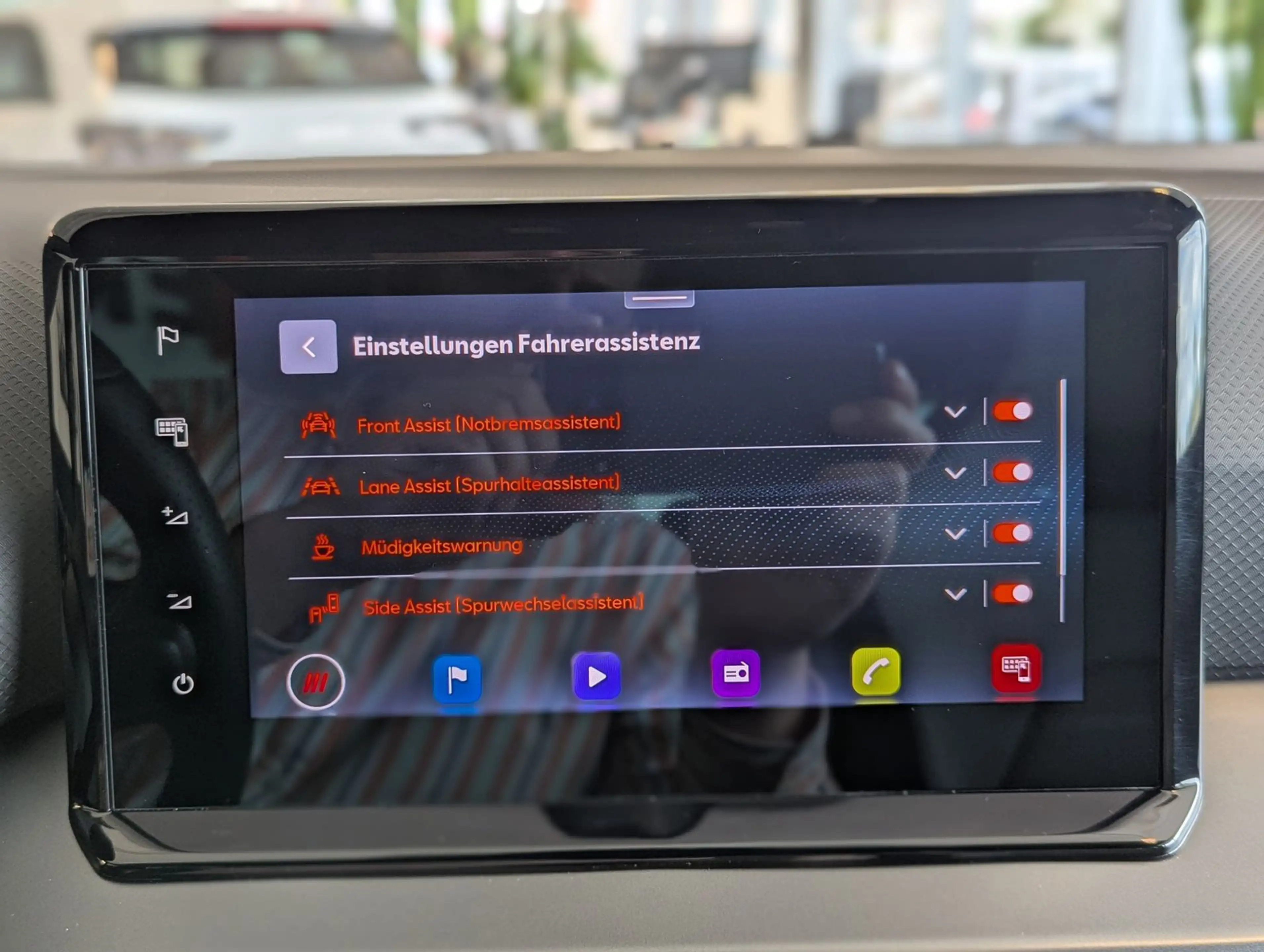 SEAT Arona 1.5 TSI DSG FR Black Edition Kessy Cam 18" — photo 28