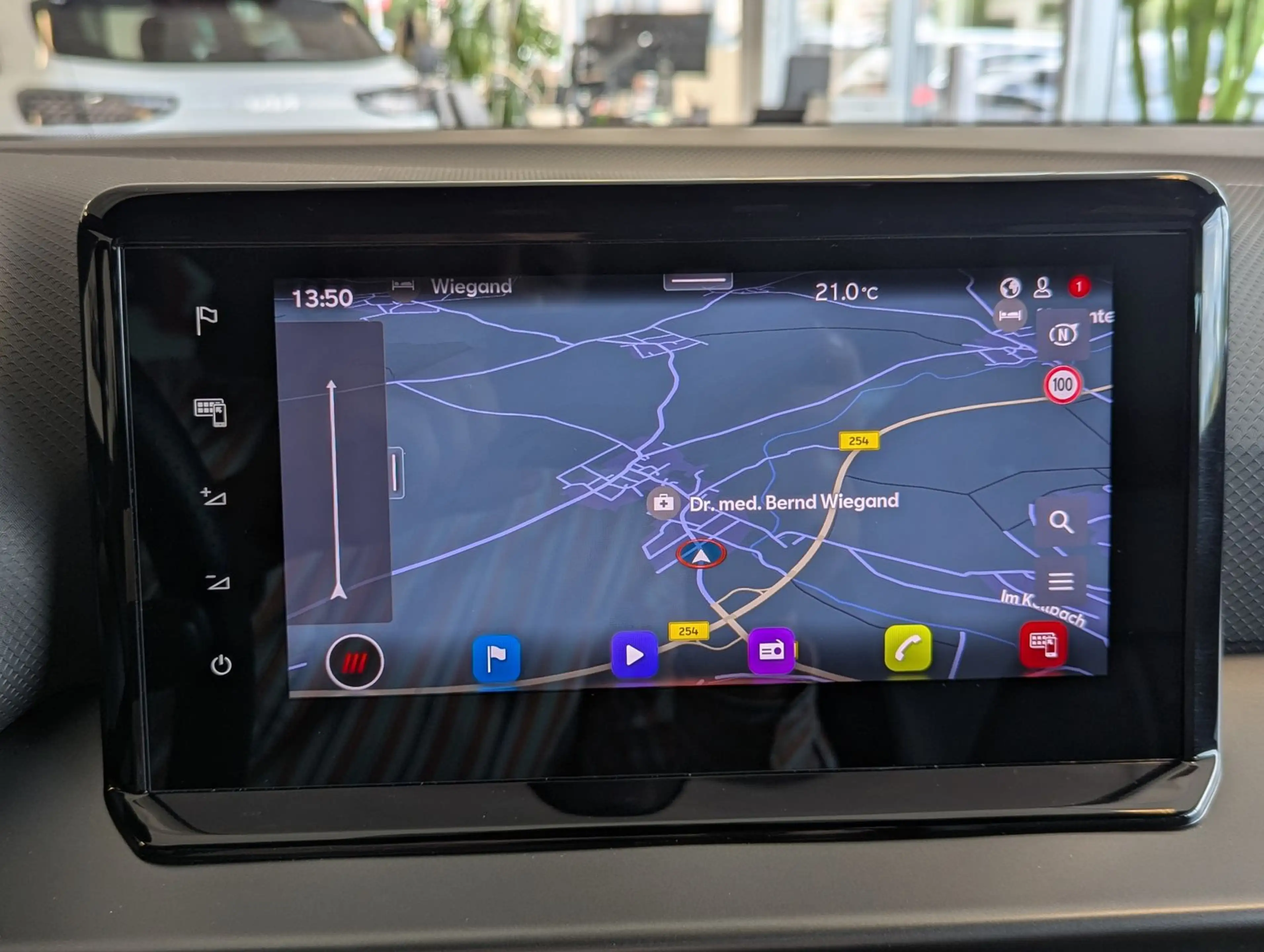 SEAT Arona 1.5 TSI DSG FR Black Edition Kessy Cam 18" — photo 26