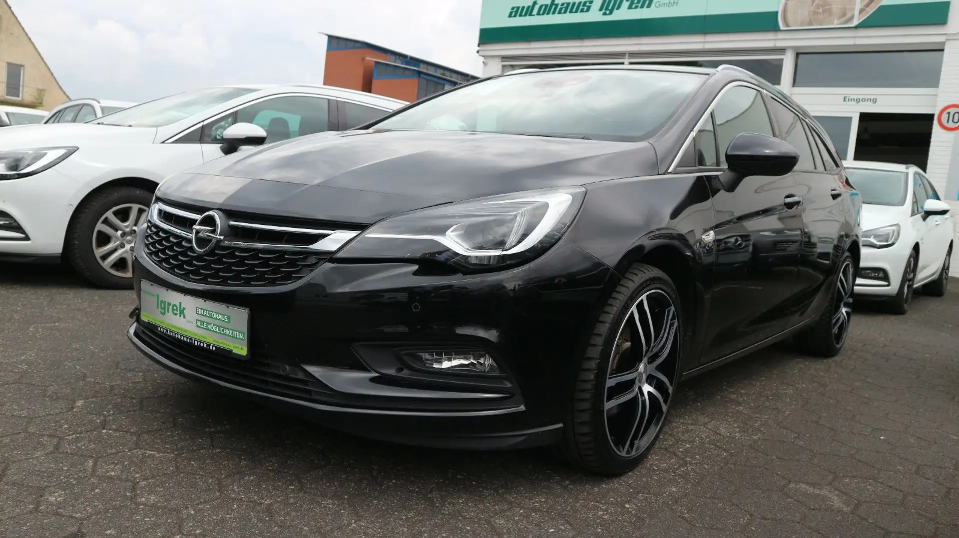 Opel Astra K Sports Tourer Innovation Start/Stop/AHK. Noir - 1