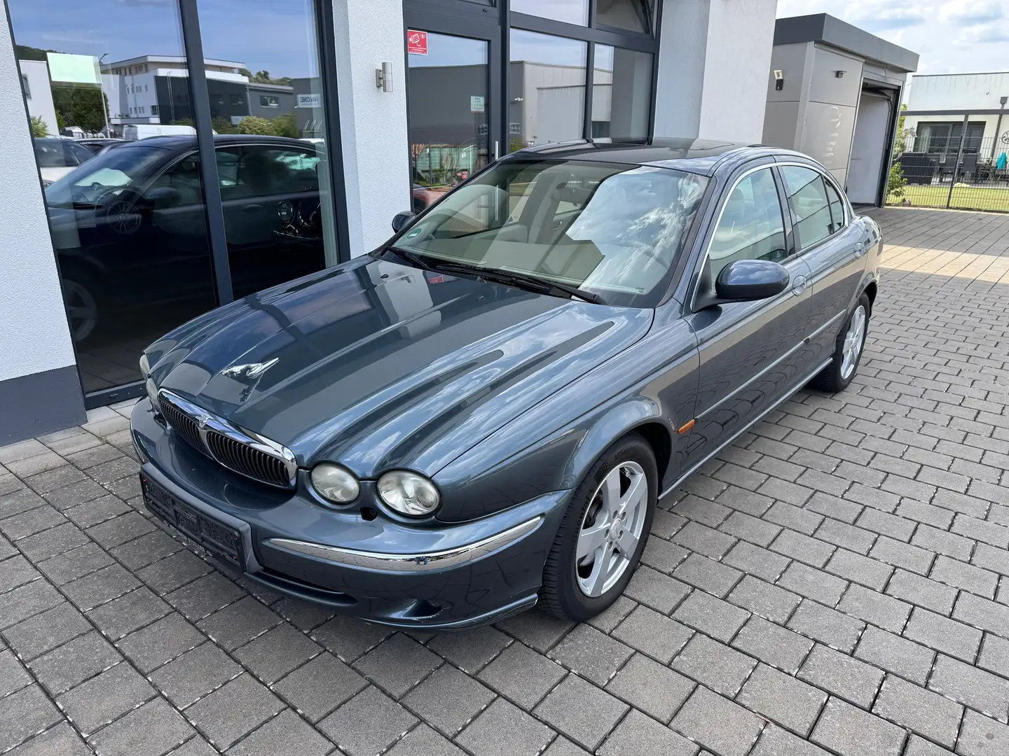 Jaguar X-Type 2.5 V6 Executive/ÖL verlust / MKL leuchtet !! Gris - 1