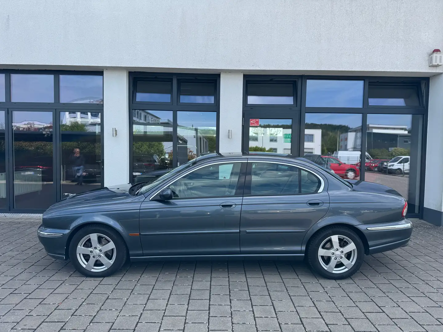 Jaguar X-Type 2.5 V6 Executive/ÖL verlust / MKL leuchtet !! Gris - 2