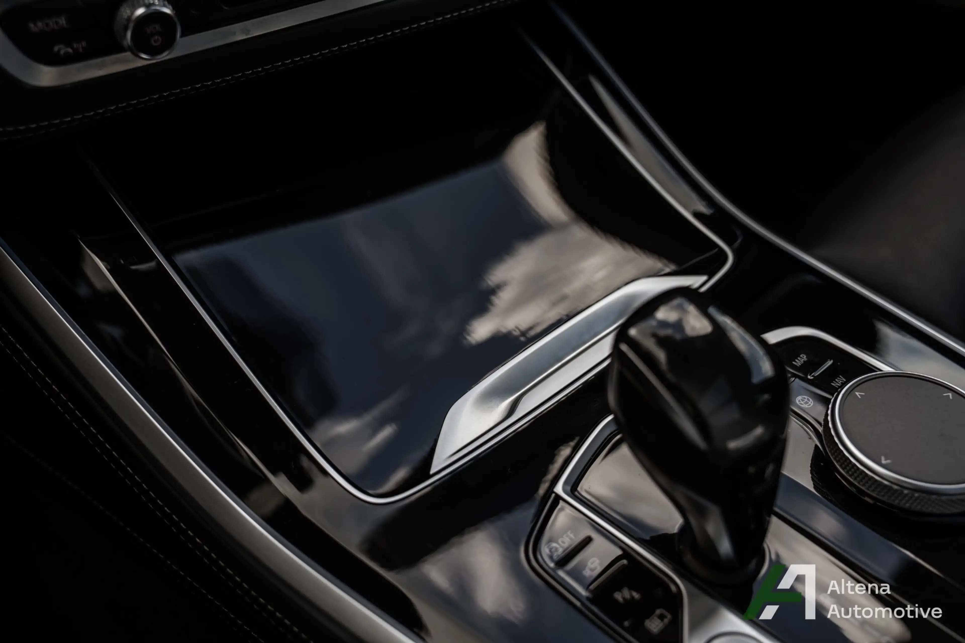 BMW X5 xDrive45e High Executive M-sport, Trekhaak, harman — photo 28