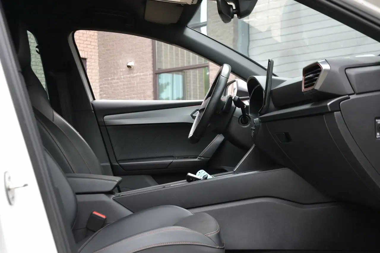 Cupra Leon Sportstourer 1.4 e-Hybrid Business Keyless LED, миниатюра 9