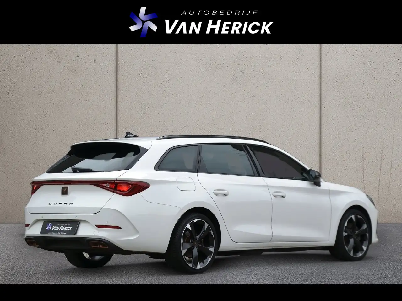 Cupra Leon Sportstourer 1.4 e-Hybrid Business Keyless LED, миниатюра 4