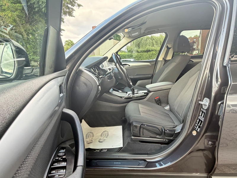 BMW X3 xDrive 20 d*LED*NAVI*SHZ*KLIMATR* — photo 13
