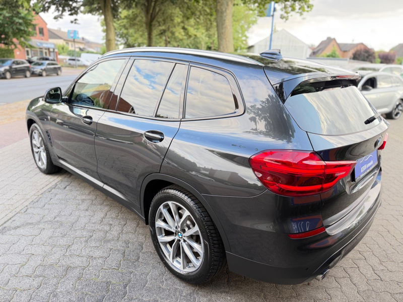 BMW X3 xDrive 20 d*LED*NAVI*SHZ*KLIMATR* — photo 10