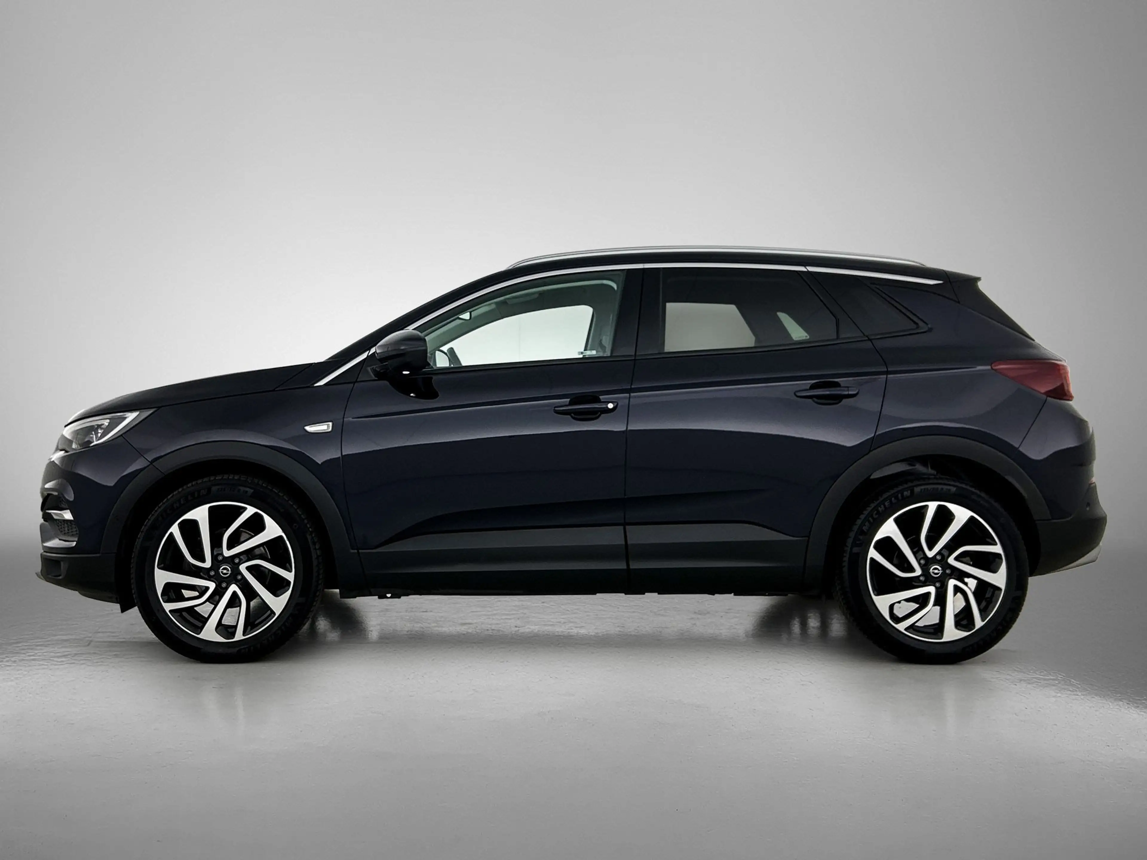Opel Grandland X 1.2 Turbo Innovation / Airco / Navi / Cruise-ctr. — photo 3