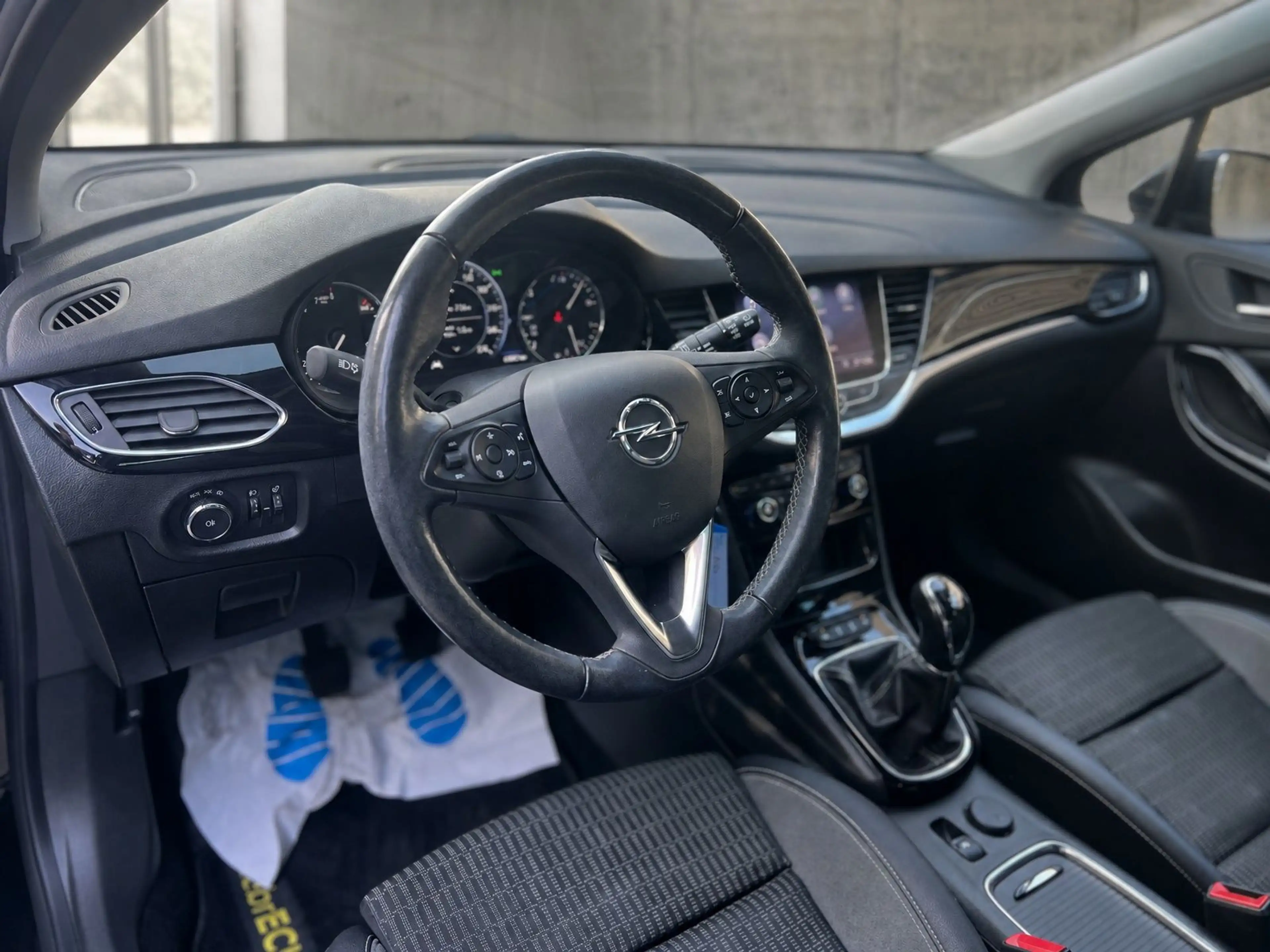 Opel Astra Elegance*LED*DAB*Navi*SHZ*PDC* — photo 12
