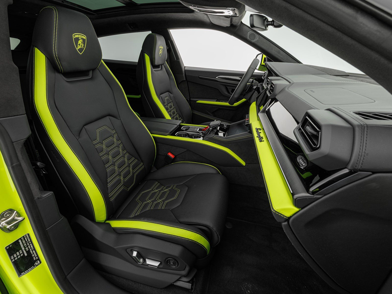 Lamborghini Urus SE — photo 11