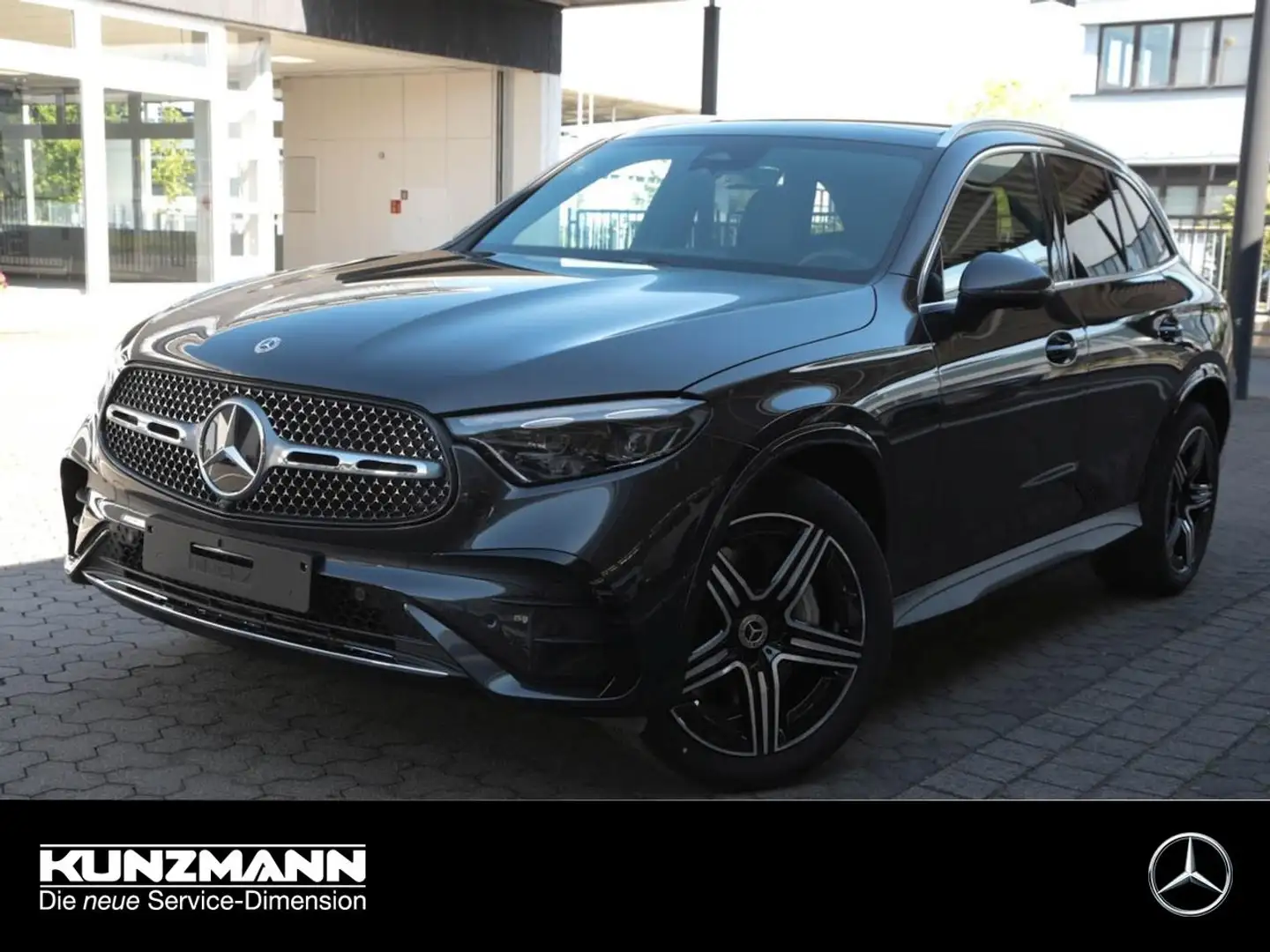 Mercedes-Benz GLC 220 d 4MATIC AMG Panorama Memory AHK 360° Grau - 1
